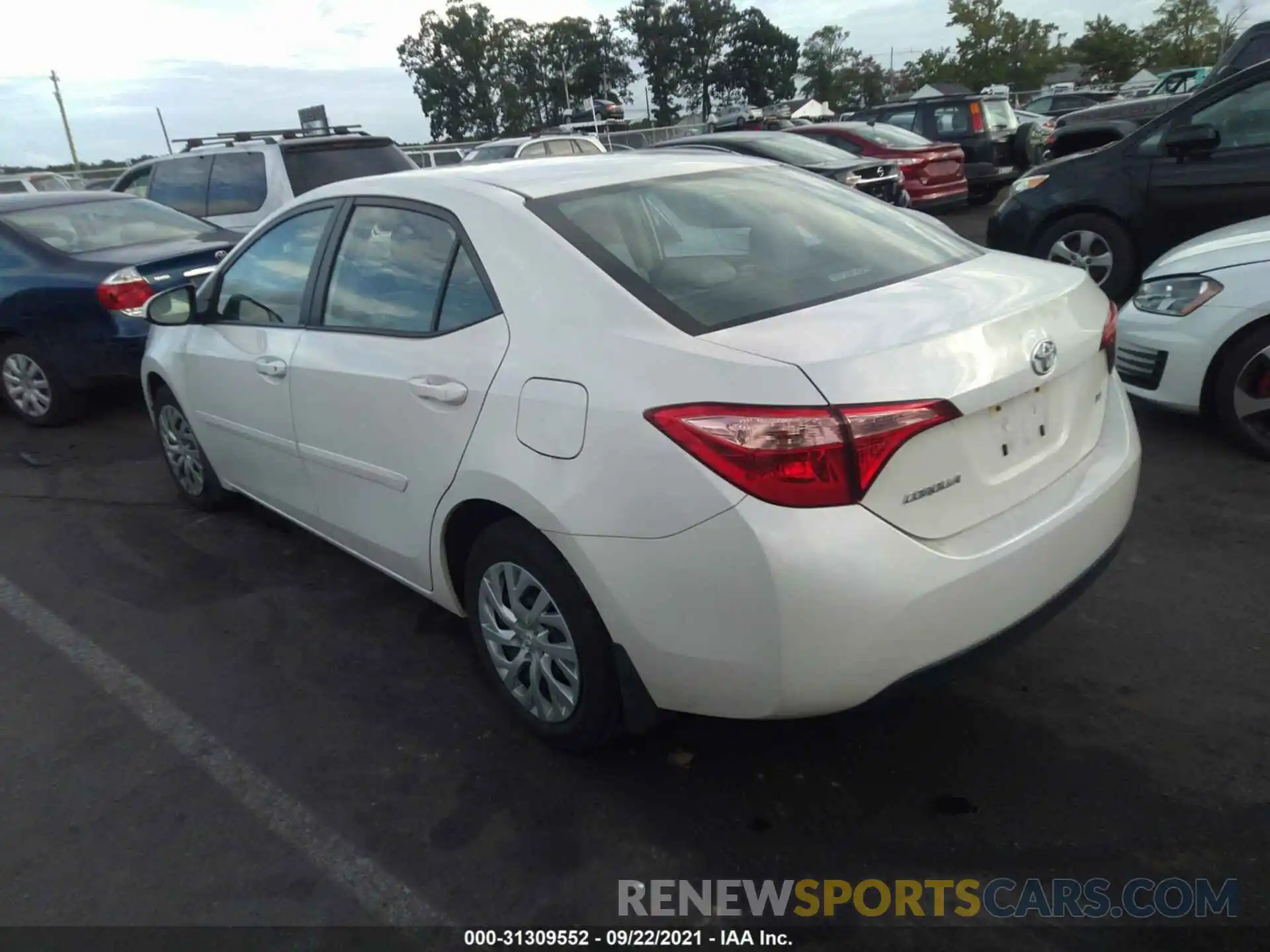 3 Photograph of a damaged car 5YFBURHE6KP946436 TOYOTA COROLLA 2019