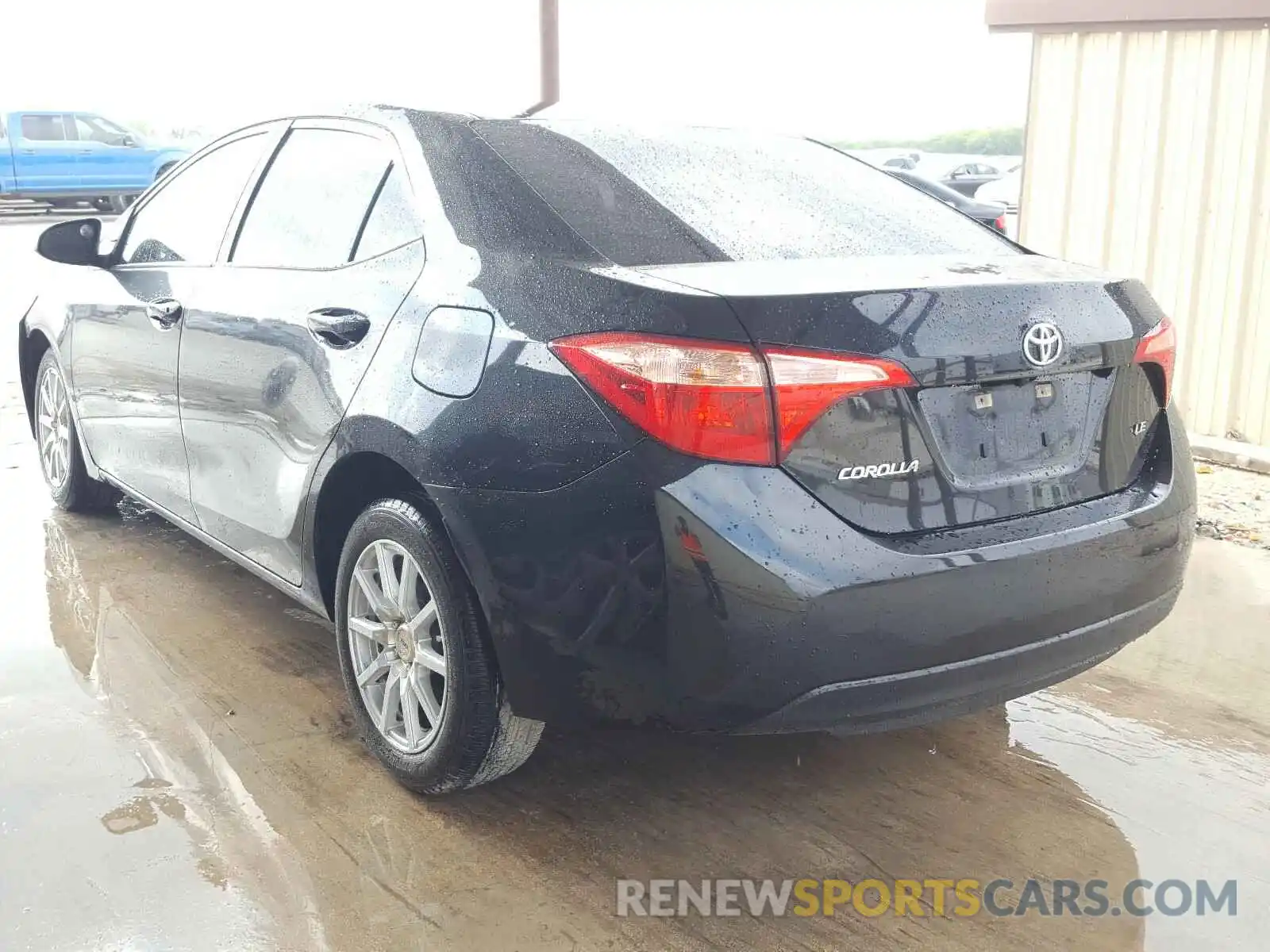 3 Photograph of a damaged car 5YFBURHE6KP946582 TOYOTA COROLLA 2019