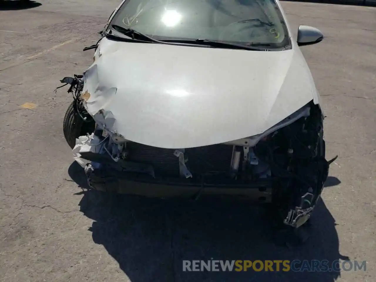 9 Photograph of a damaged car 5YFBURHE7KP856938 TOYOTA COROLLA 2019