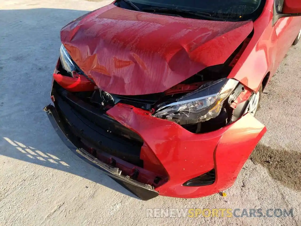 9 Photograph of a damaged car 5YFBURHE7KP857457 TOYOTA COROLLA 2019