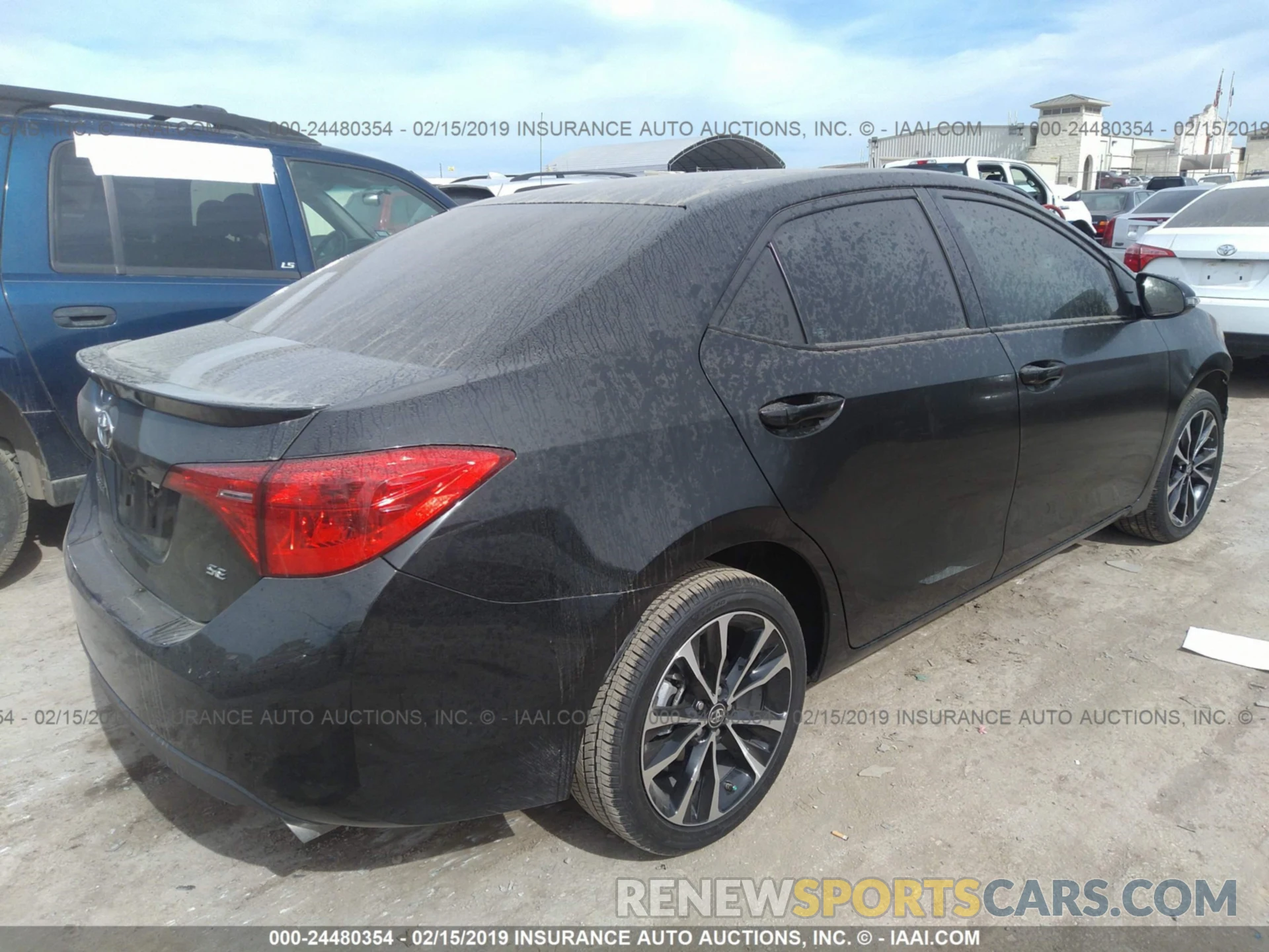 4 Photograph of a damaged car 5YFBURHE7KP858897 TOYOTA COROLLA 2019