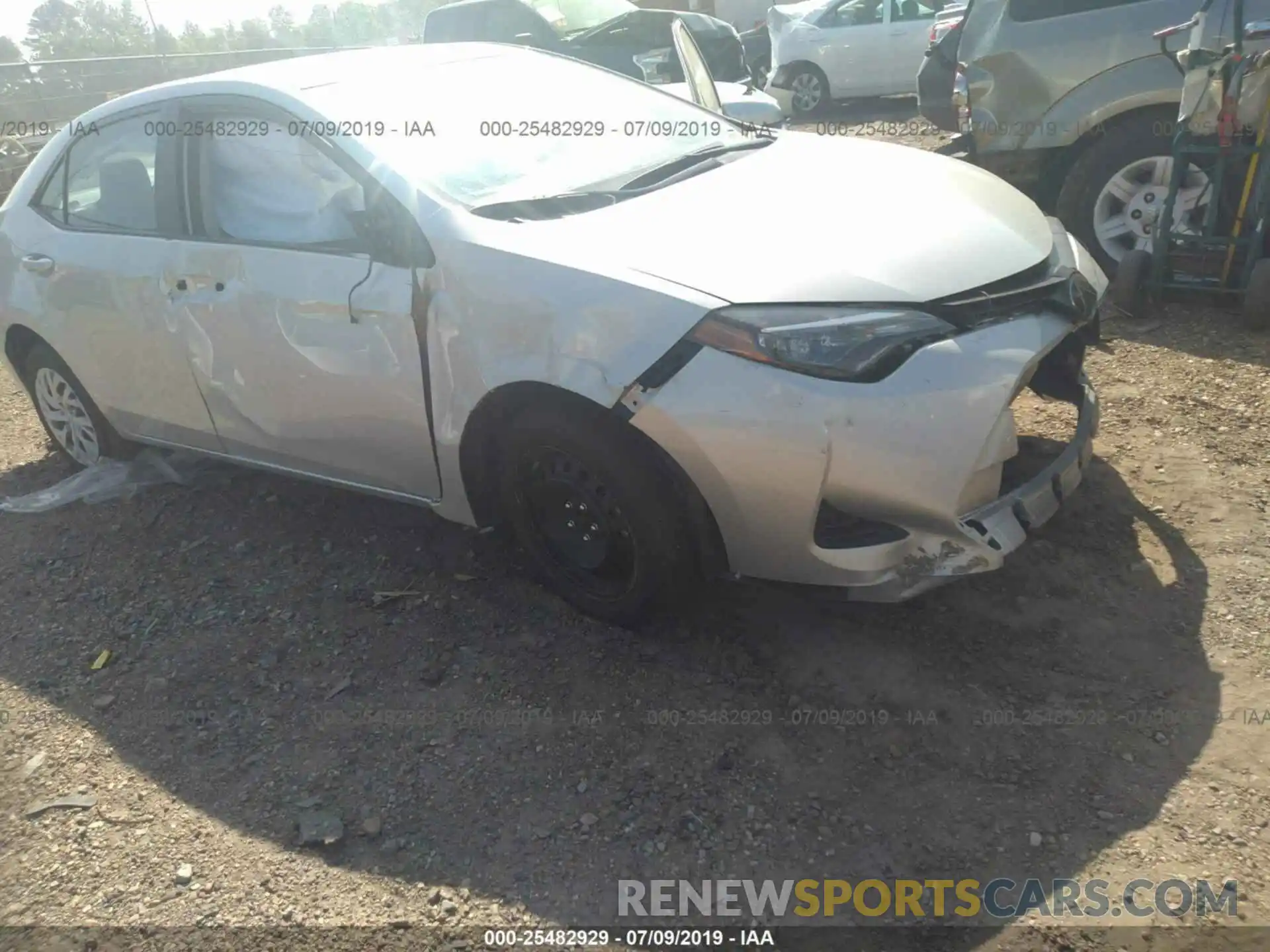 6 Photograph of a damaged car 5YFBURHE7KP859046 TOYOTA COROLLA 2019