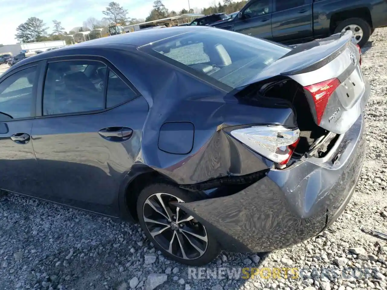 9 Photograph of a damaged car 5YFBURHE7KP859130 TOYOTA COROLLA 2019