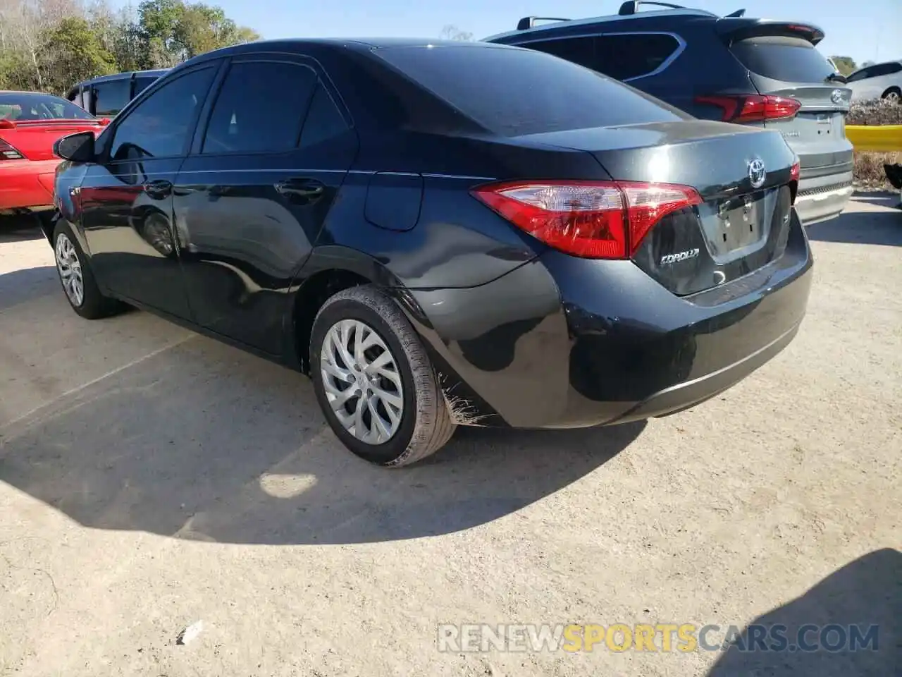 3 Photograph of a damaged car 5YFBURHE7KP859581 TOYOTA COROLLA 2019