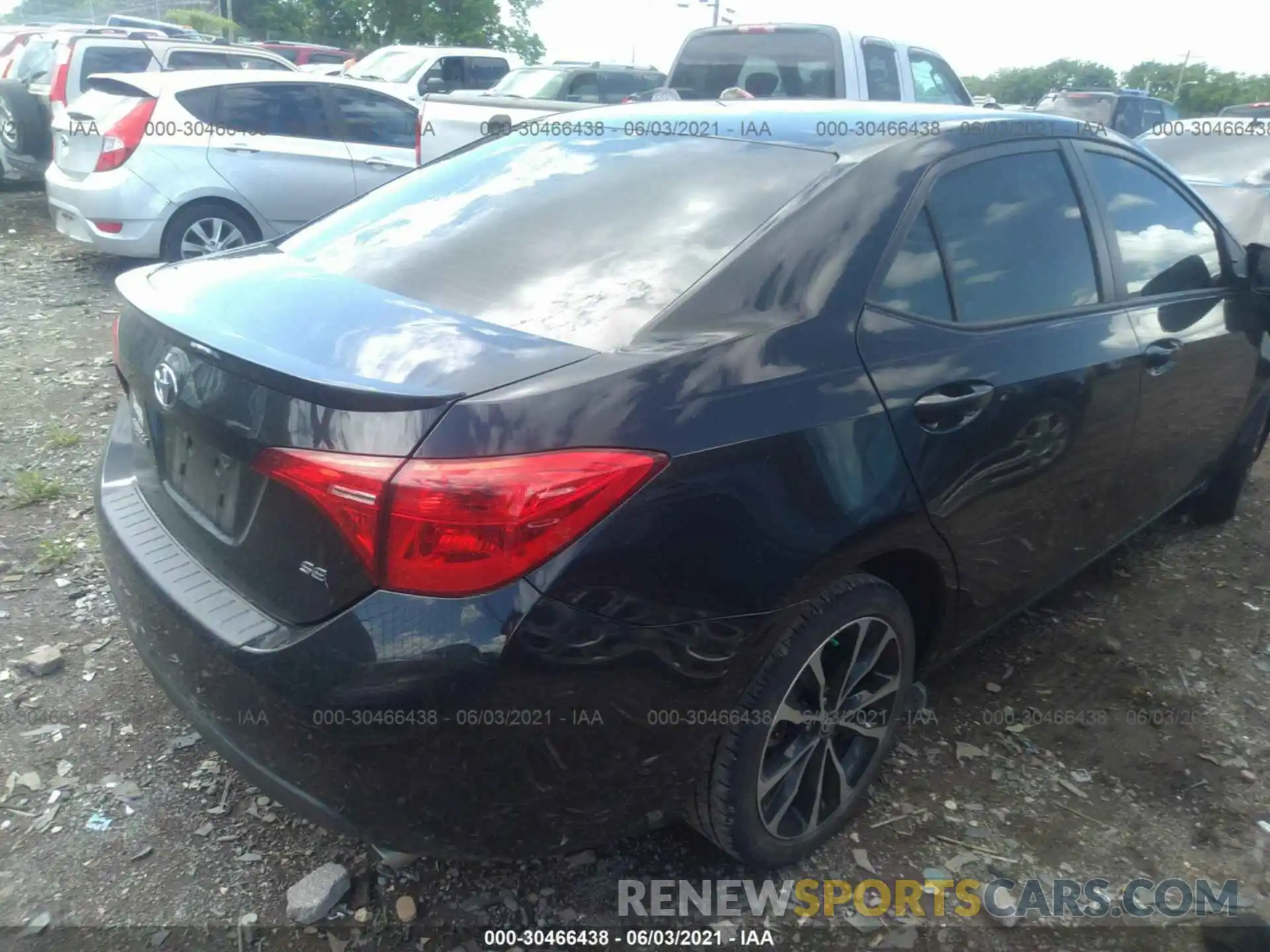 4 Photograph of a damaged car 5YFBURHE7KP859905 TOYOTA COROLLA 2019