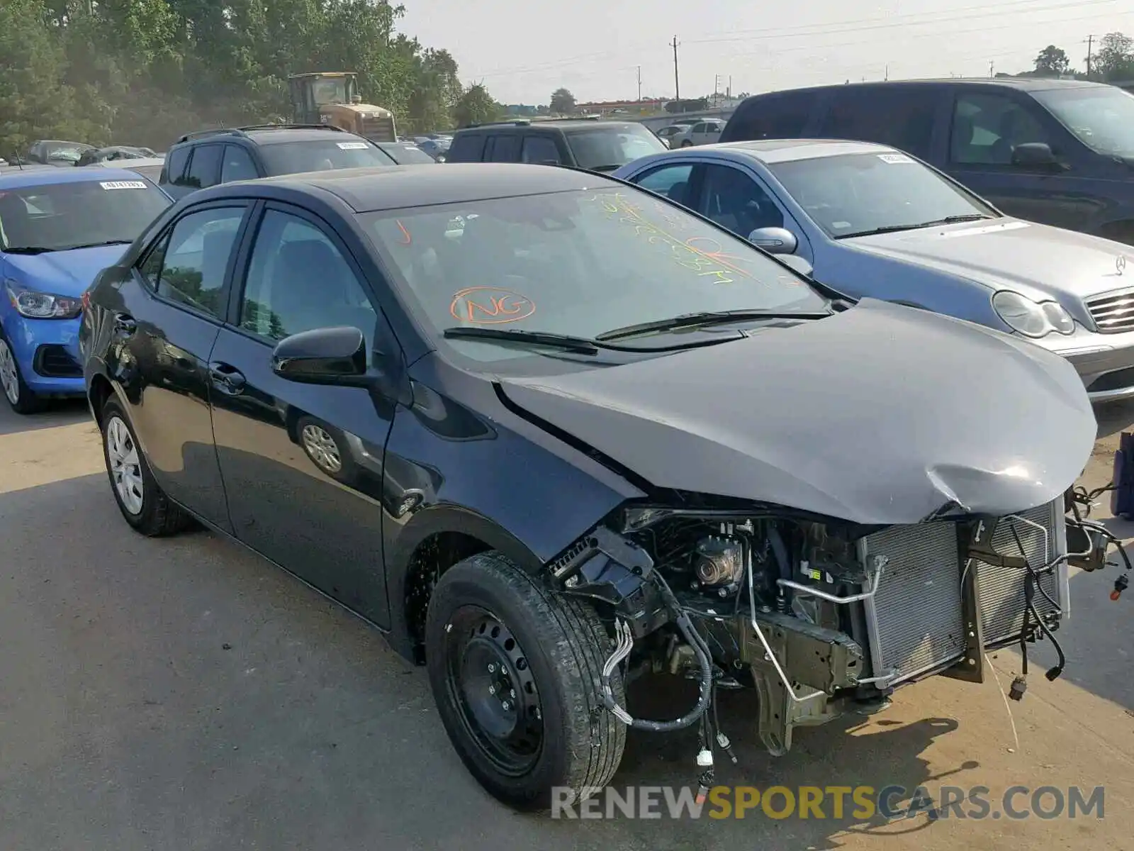 1 Photograph of a damaged car 5YFBURHE7KP861895 TOYOTA COROLLA 2019