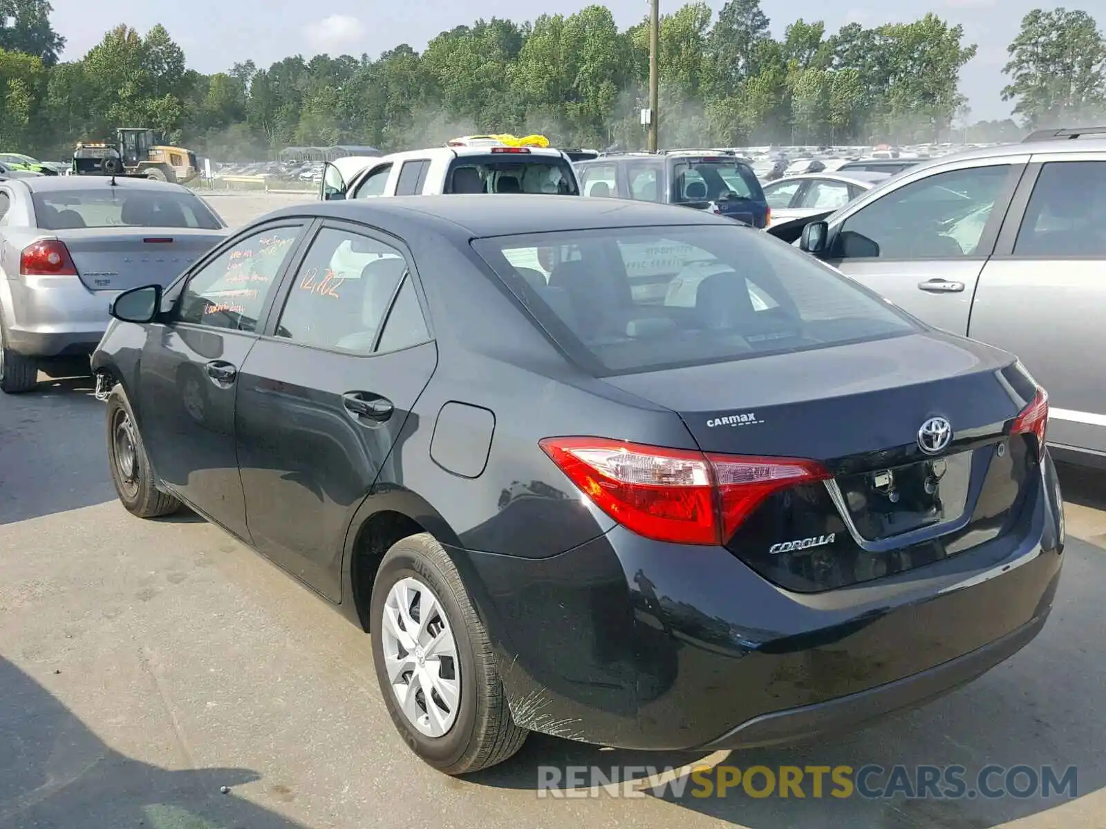 3 Photograph of a damaged car 5YFBURHE7KP861895 TOYOTA COROLLA 2019