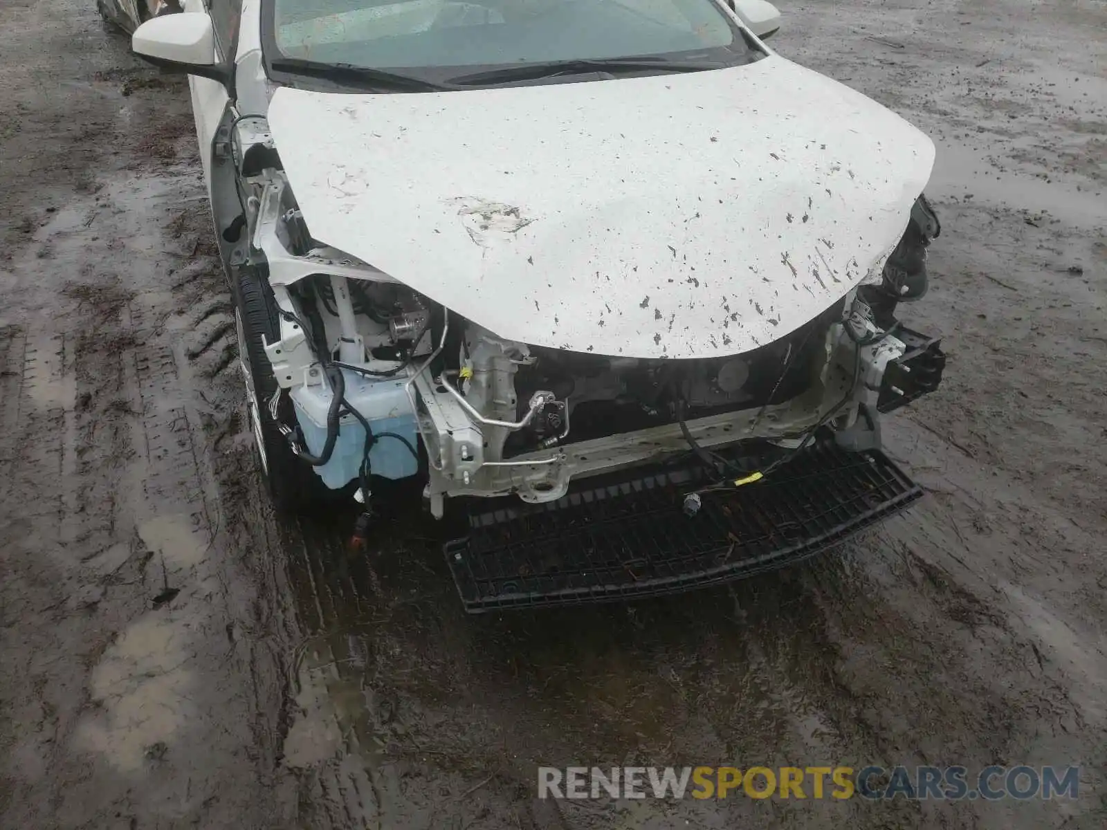 9 Фотография поврежденного автомобиля 5YFBURHE7KP862402 TOYOTA COROLLA 2019