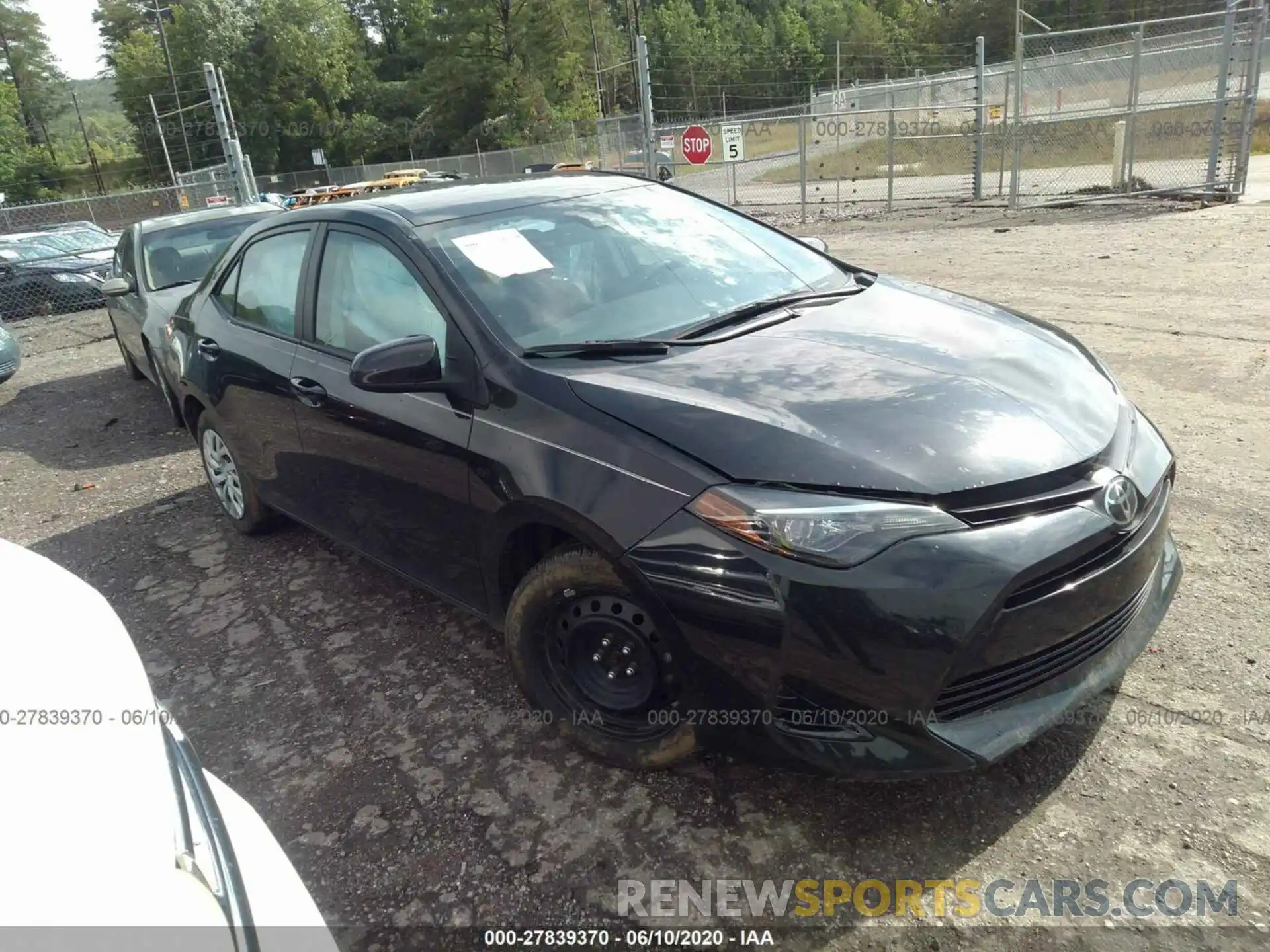 1 Photograph of a damaged car 5YFBURHE7KP863310 TOYOTA COROLLA 2019