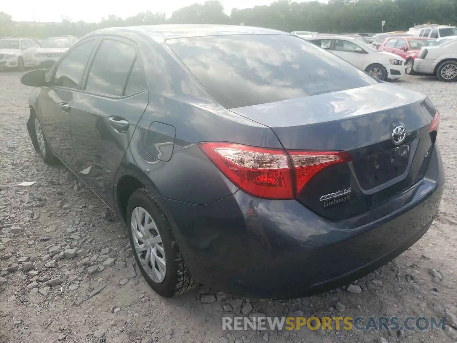 3 Photograph of a damaged car 5YFBURHE7KP864490 TOYOTA COROLLA 2019