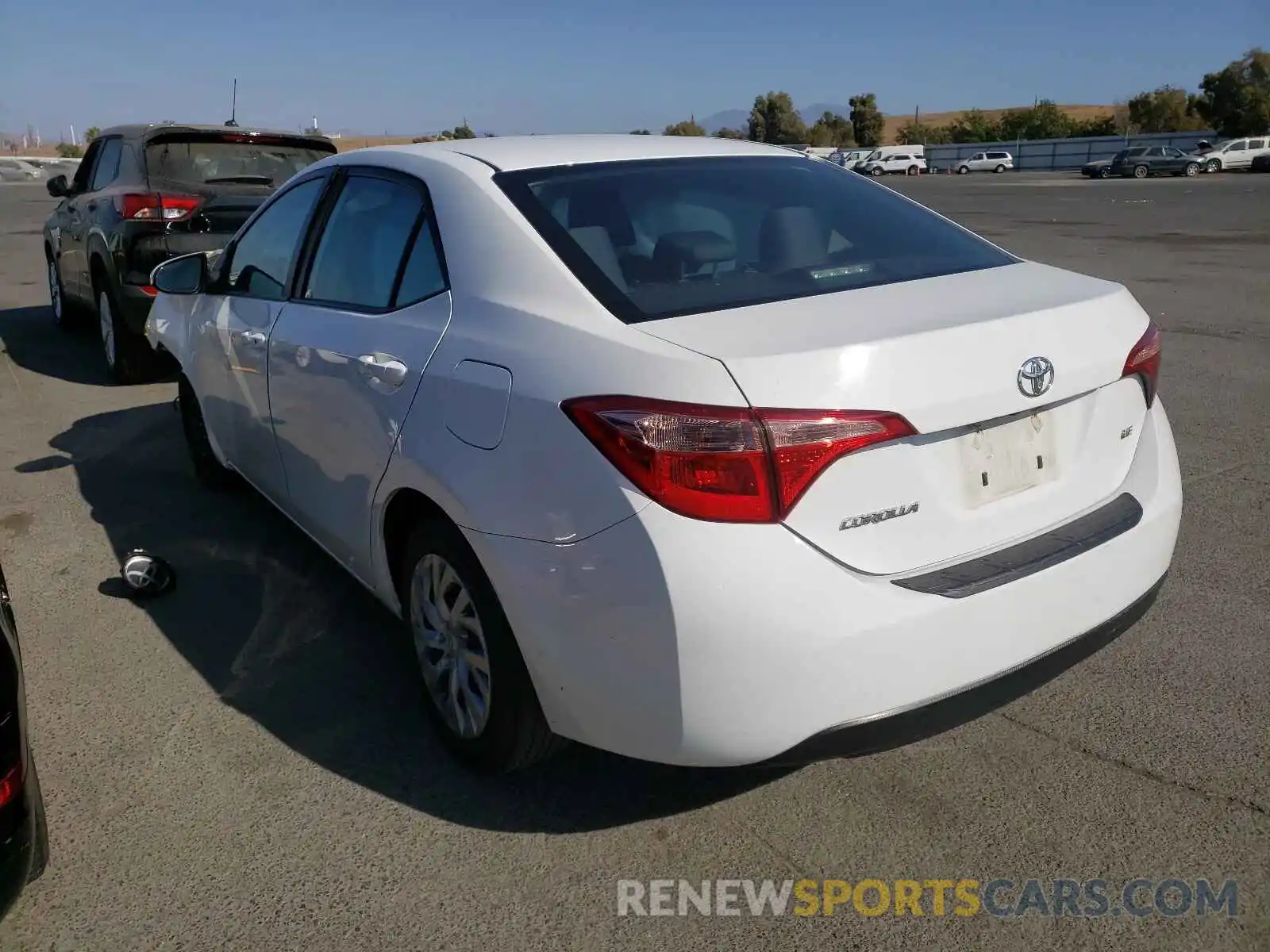 3 Photograph of a damaged car 5YFBURHE7KP866210 TOYOTA COROLLA 2019