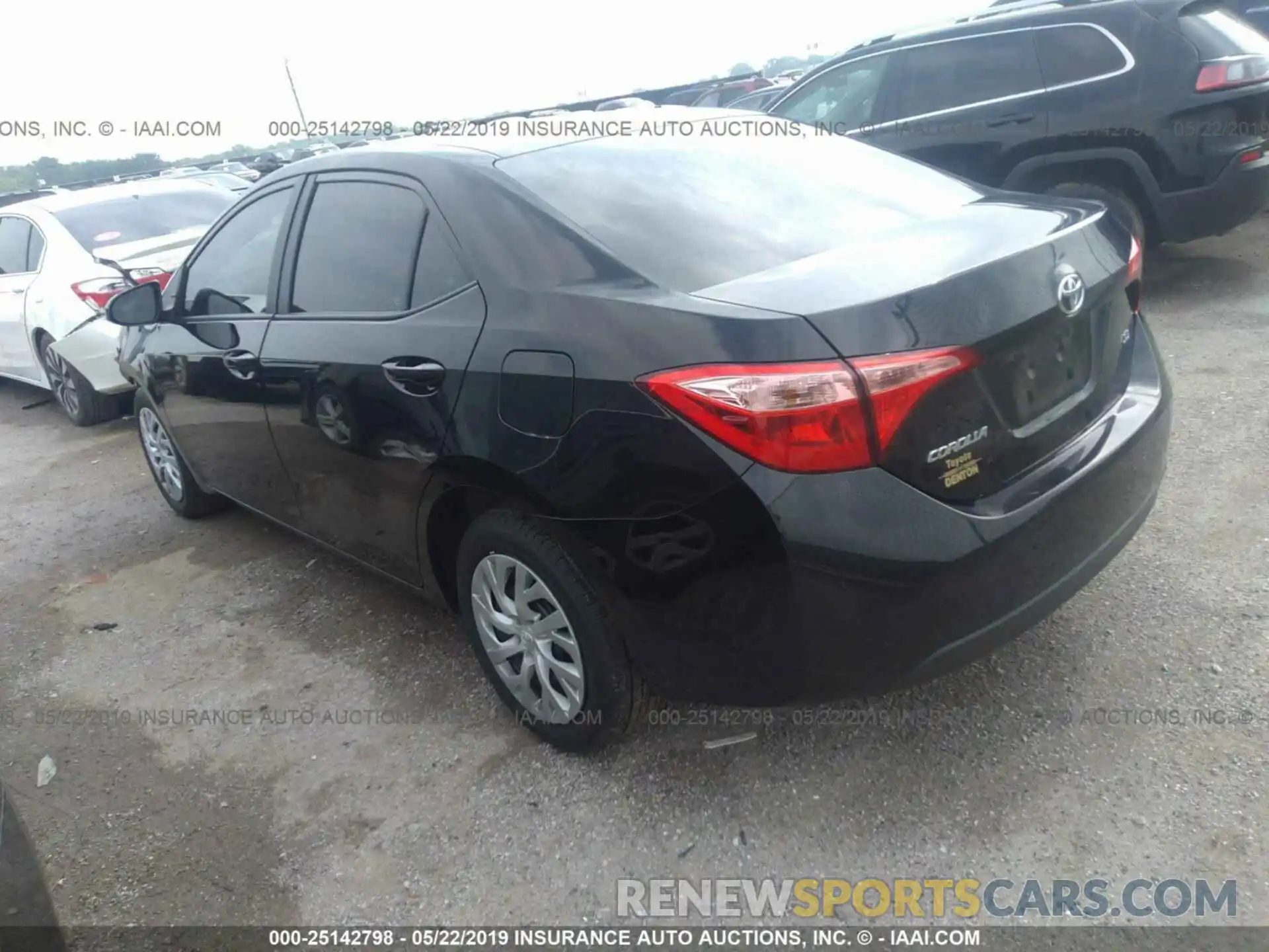 3 Photograph of a damaged car 5YFBURHE7KP866336 TOYOTA COROLLA 2019