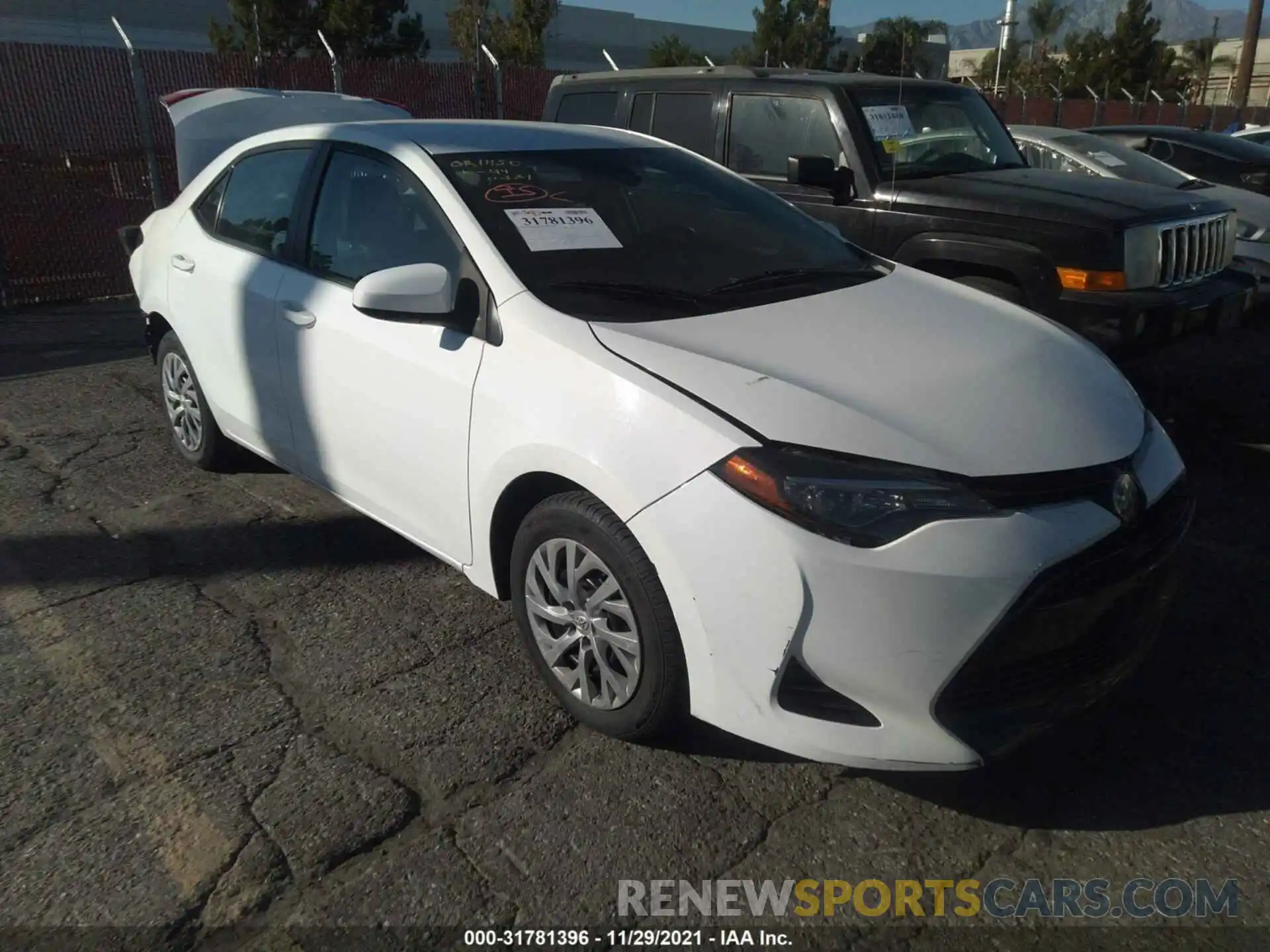 1 Photograph of a damaged car 5YFBURHE7KP866613 TOYOTA COROLLA 2019