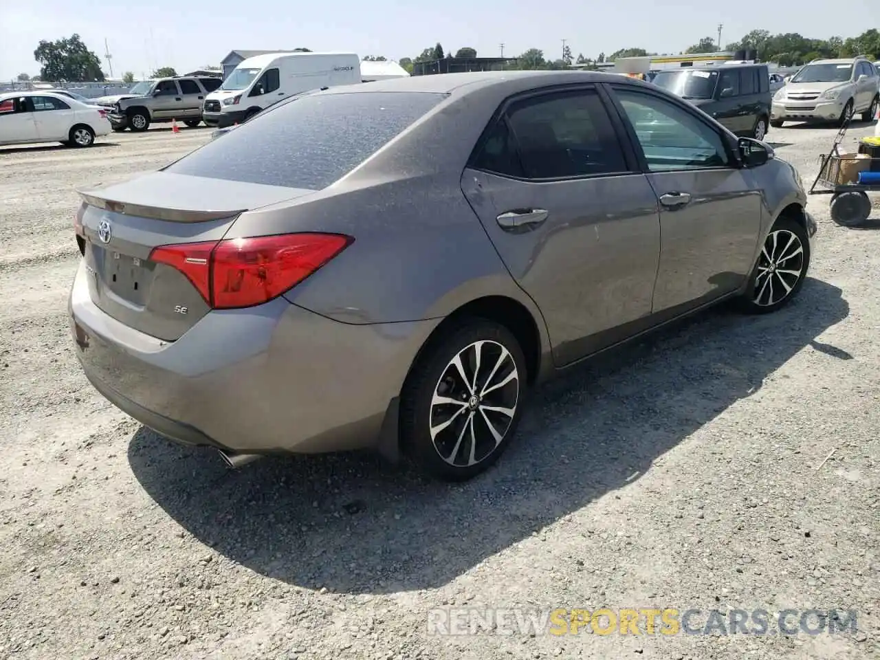 4 Фотография поврежденного автомобиля 5YFBURHE7KP866899 TOYOTA COROLLA 2019