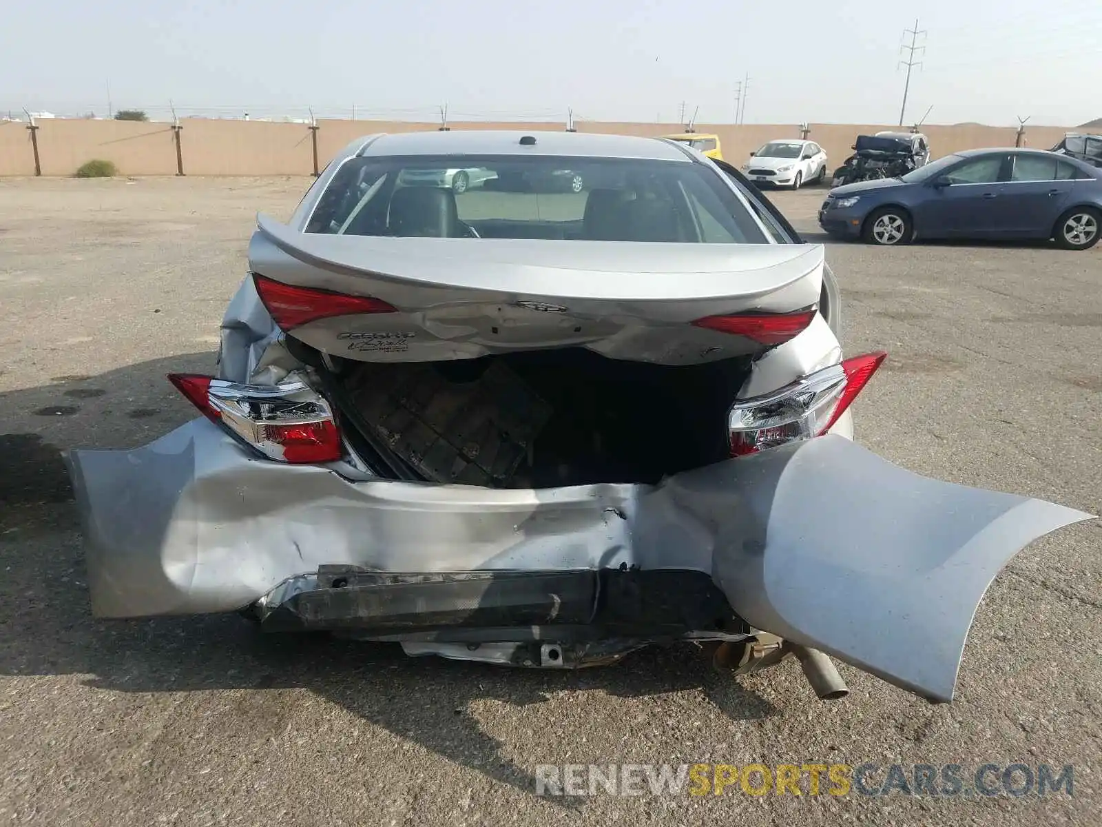 9 Photograph of a damaged car 5YFBURHE7KP867485 TOYOTA COROLLA 2019