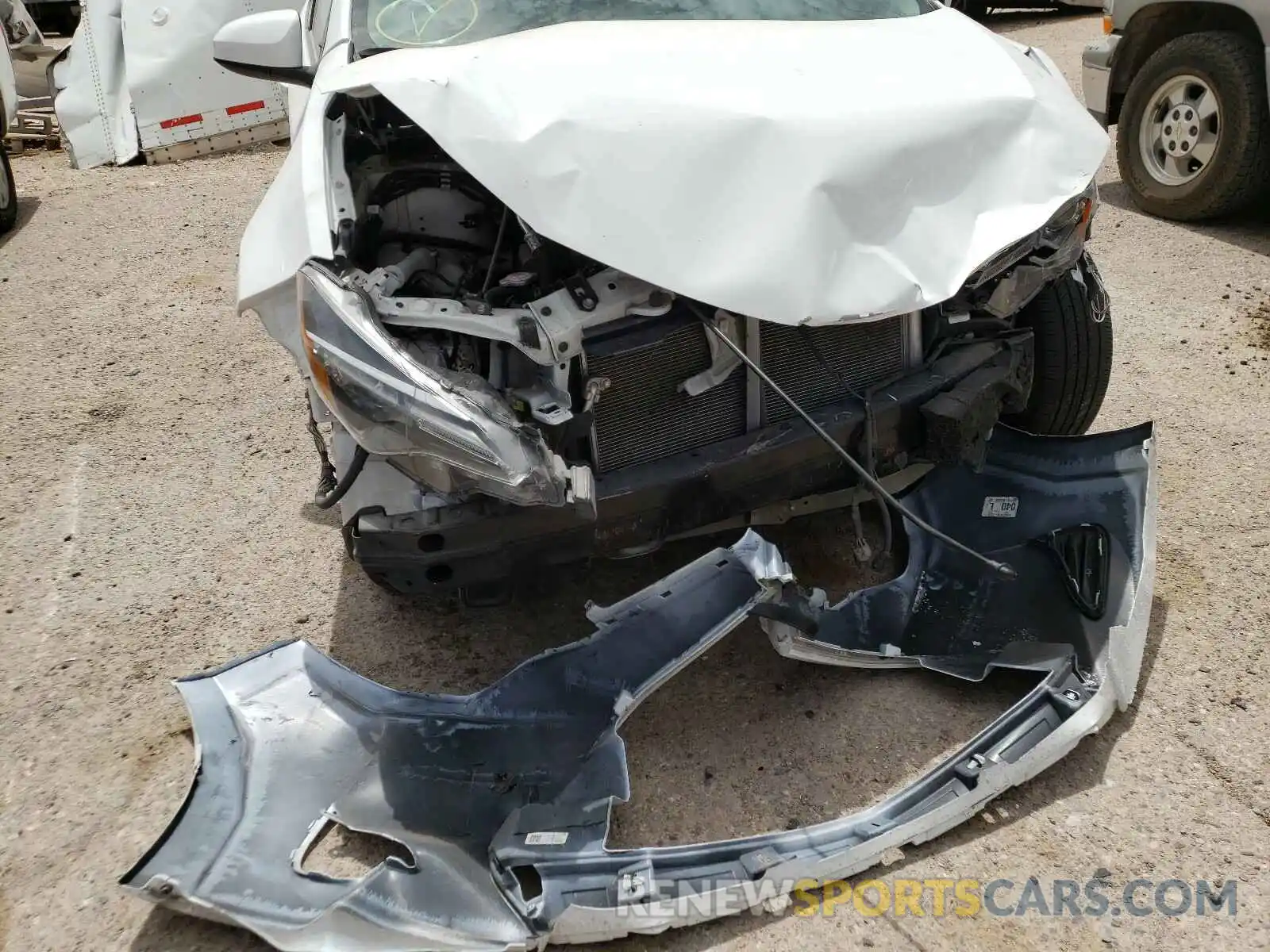 9 Photograph of a damaged car 5YFBURHE7KP868734 TOYOTA COROLLA 2019