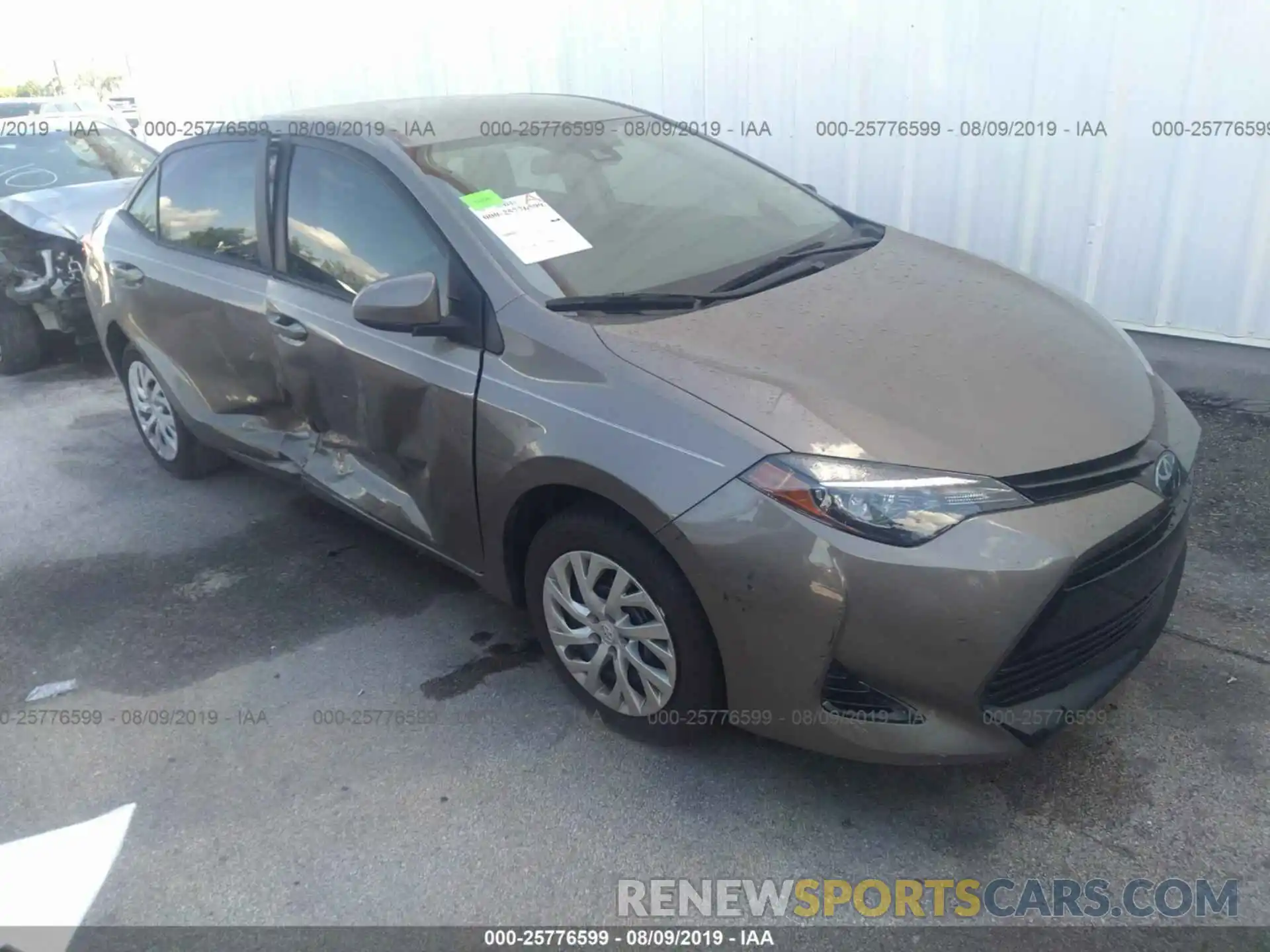 1 Photograph of a damaged car 5YFBURHE7KP869320 TOYOTA COROLLA 2019