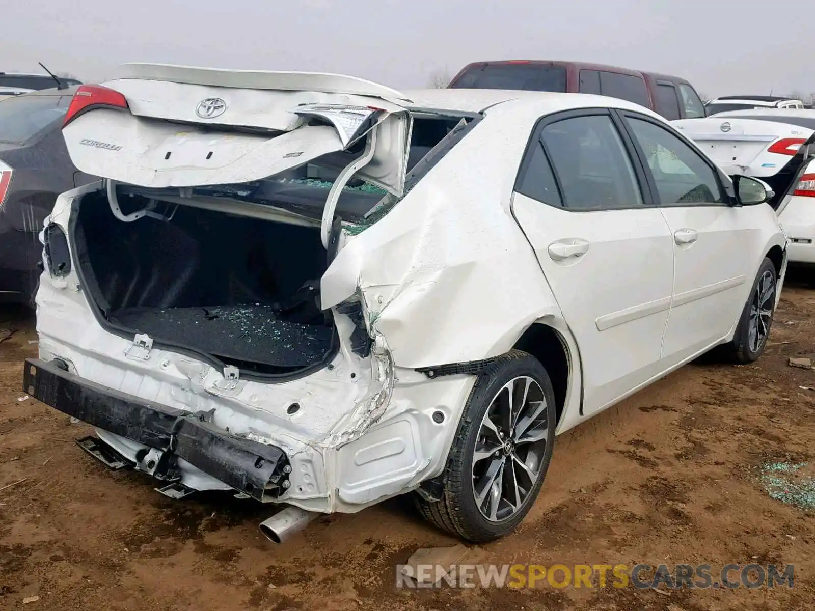 4 Photograph of a damaged car 5YFBURHE7KP870807 TOYOTA COROLLA 2019