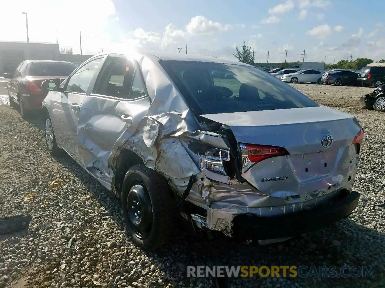 3 Photograph of a damaged car 5YFBURHE7KP871455 TOYOTA COROLLA 2019