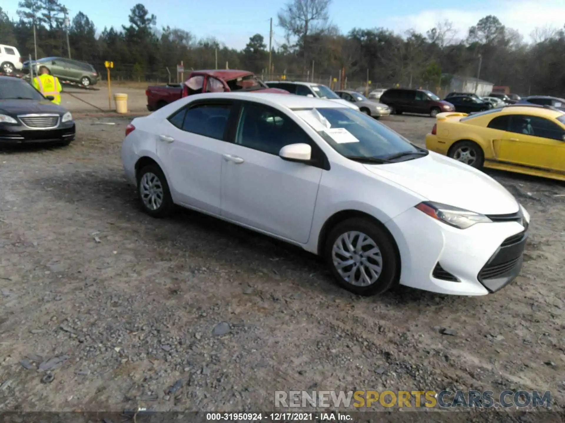 1 Photograph of a damaged car 5YFBURHE7KP872105 TOYOTA COROLLA 2019