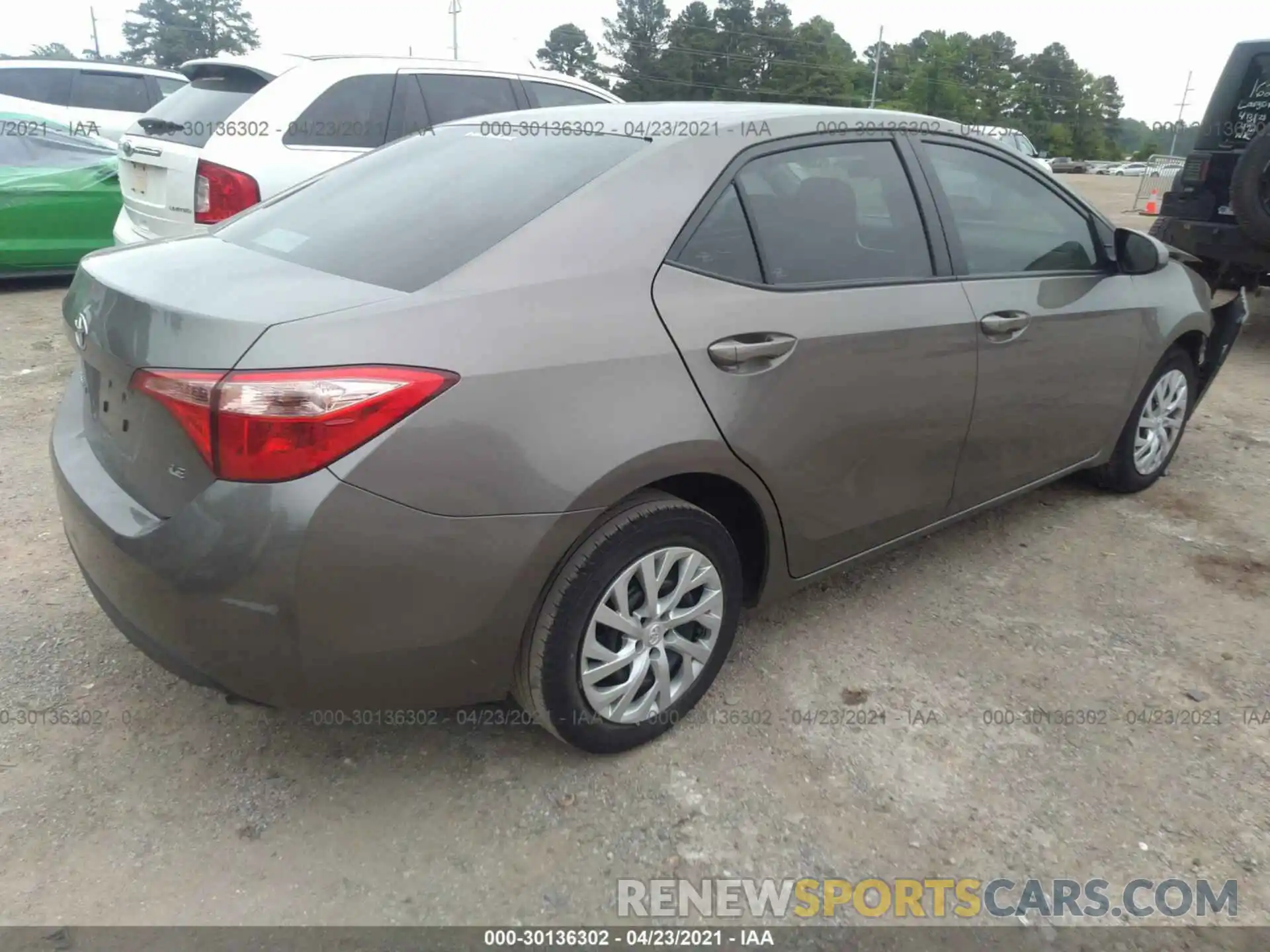 4 Photograph of a damaged car 5YFBURHE7KP872606 TOYOTA COROLLA 2019