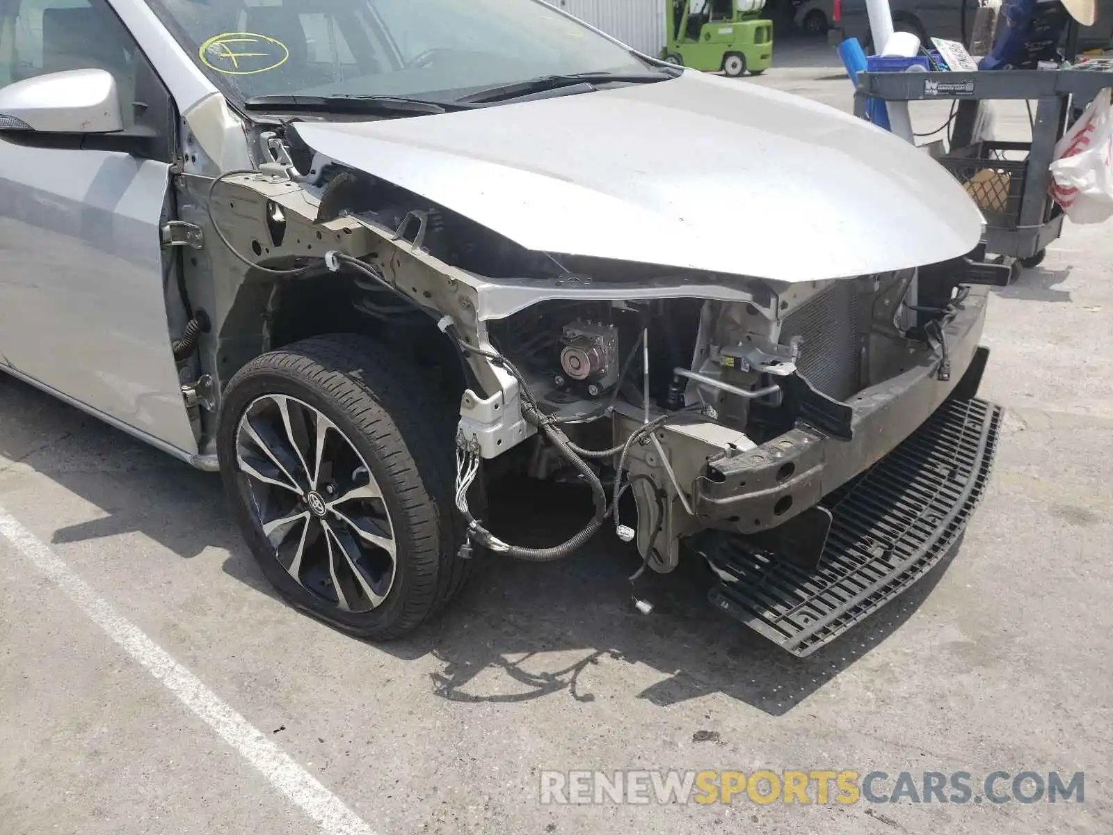 9 Photograph of a damaged car 5YFBURHE7KP873061 TOYOTA COROLLA 2019