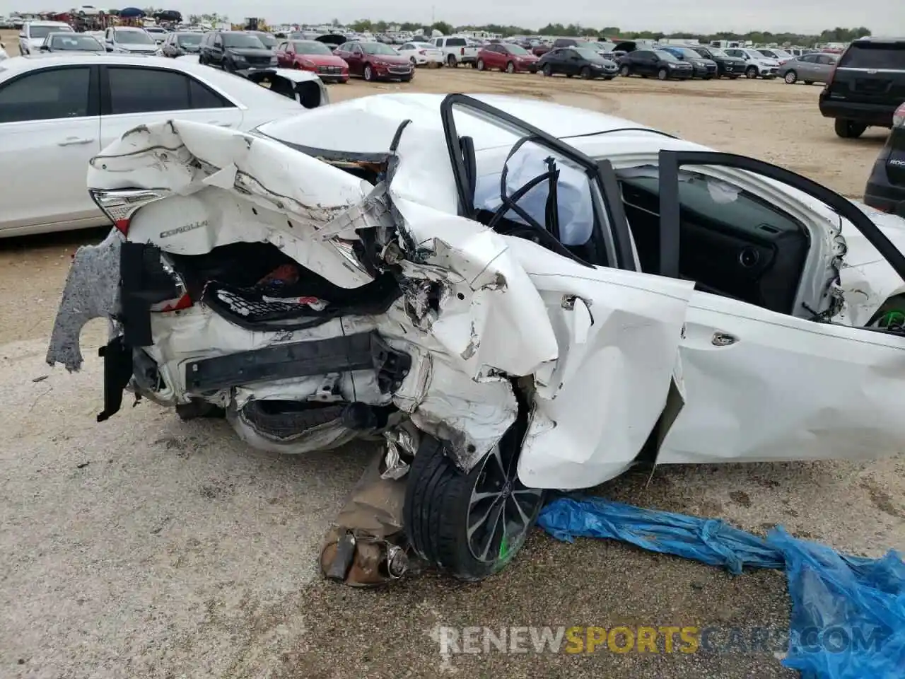 9 Photograph of a damaged car 5YFBURHE7KP873416 TOYOTA COROLLA 2019