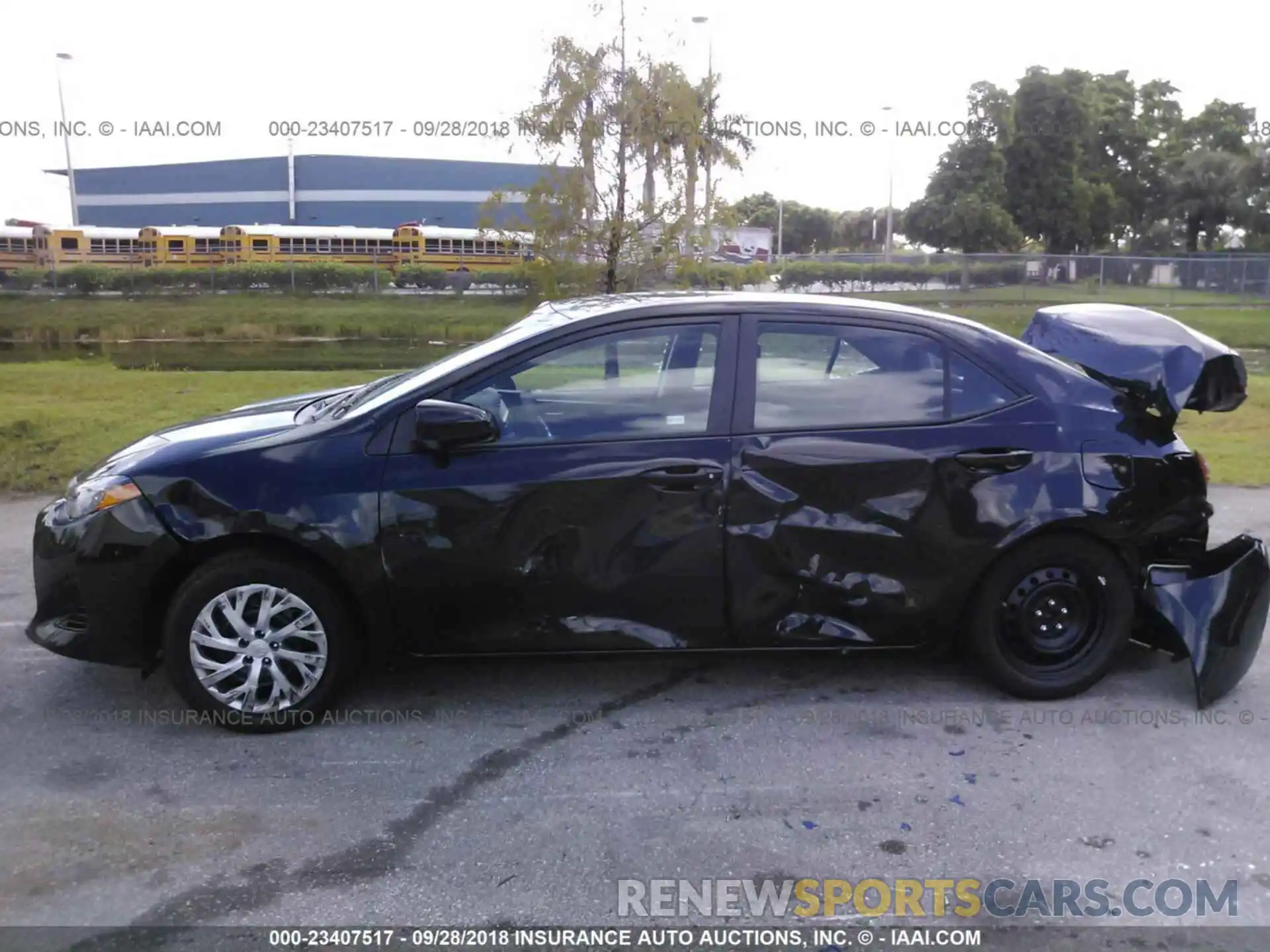 6 Photograph of a damaged car 5YFBURHE7KP873528 Toyota Corolla 2019