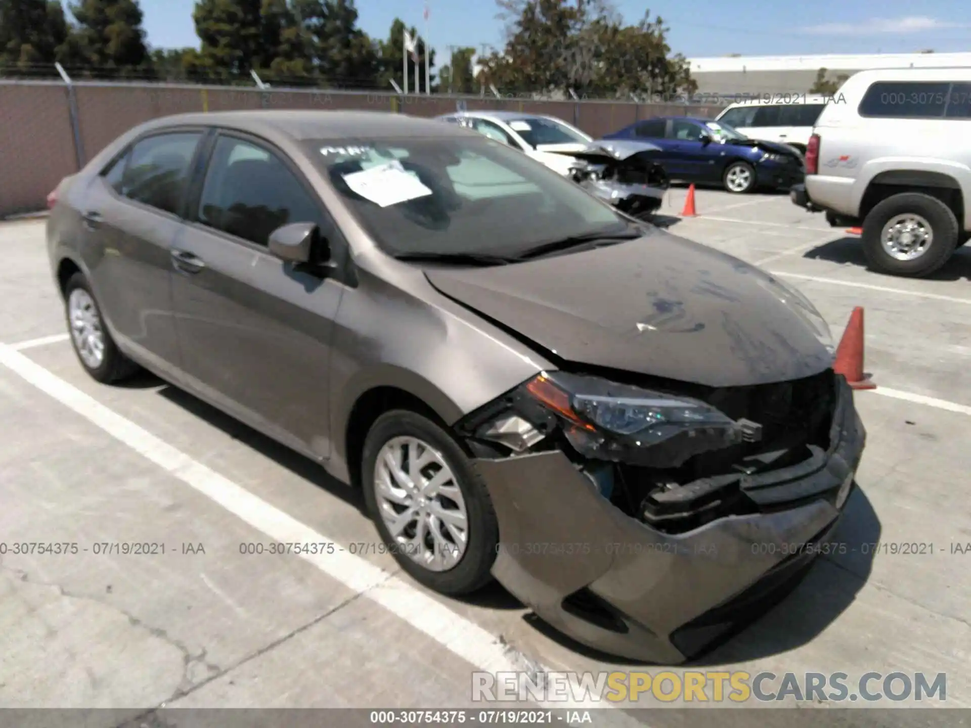 1 Photograph of a damaged car 5YFBURHE7KP873576 TOYOTA COROLLA 2019