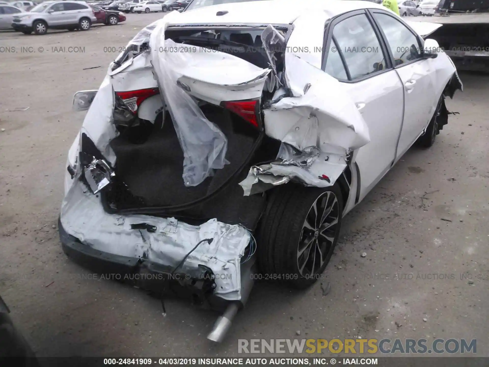 4 Photograph of a damaged car 5YFBURHE7KP873996 TOYOTA COROLLA 2019