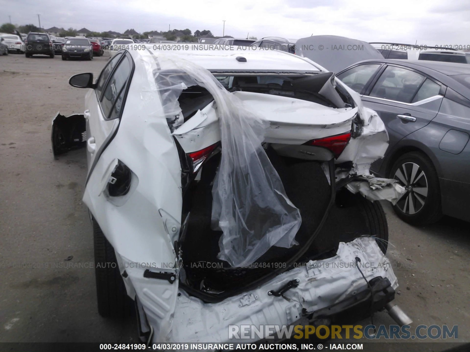 6 Photograph of a damaged car 5YFBURHE7KP873996 TOYOTA COROLLA 2019