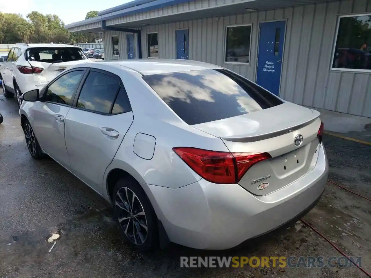 3 Photograph of a damaged car 5YFBURHE7KP874579 TOYOTA COROLLA 2019