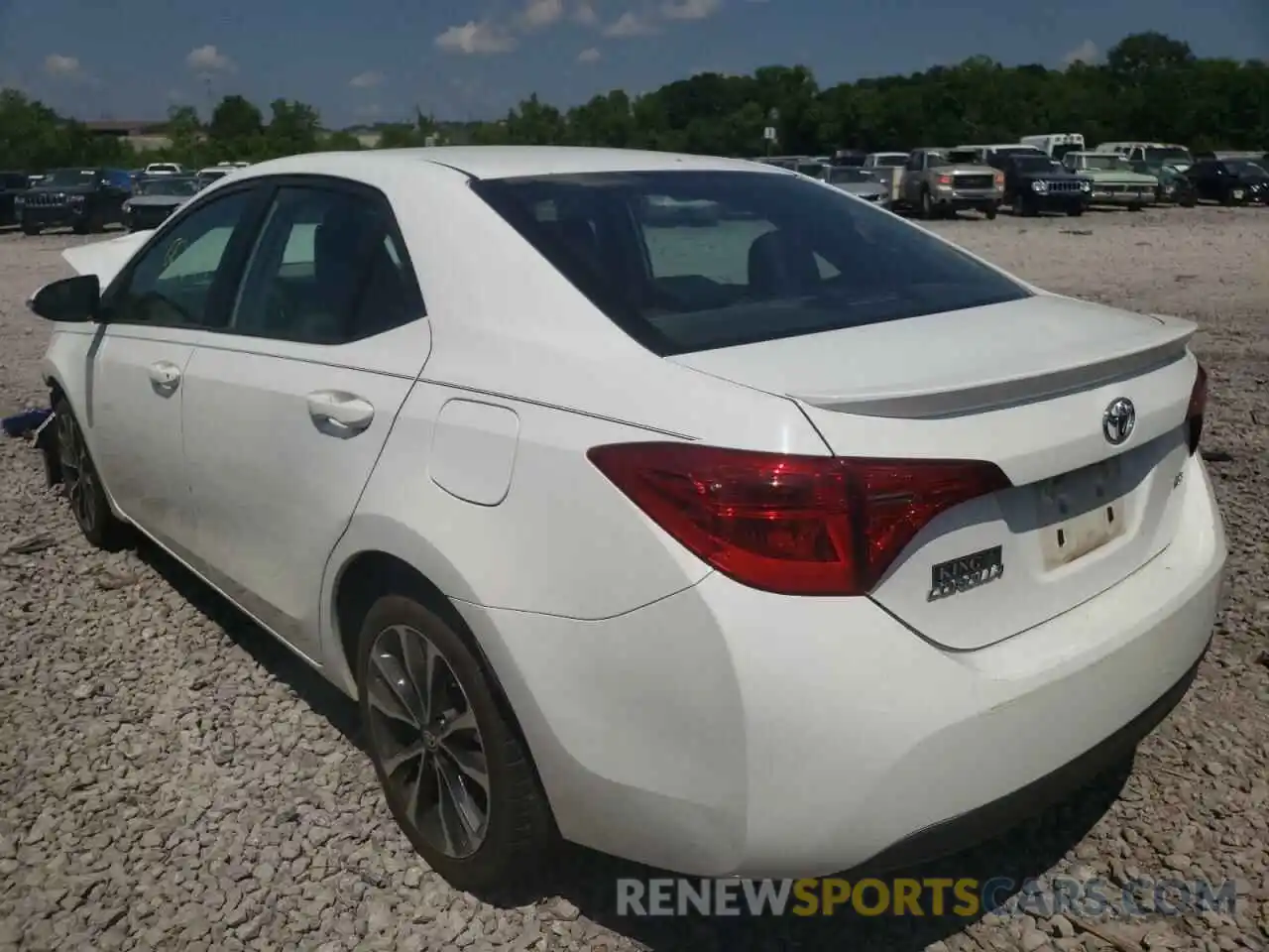 3 Photograph of a damaged car 5YFBURHE7KP875196 TOYOTA COROLLA 2019