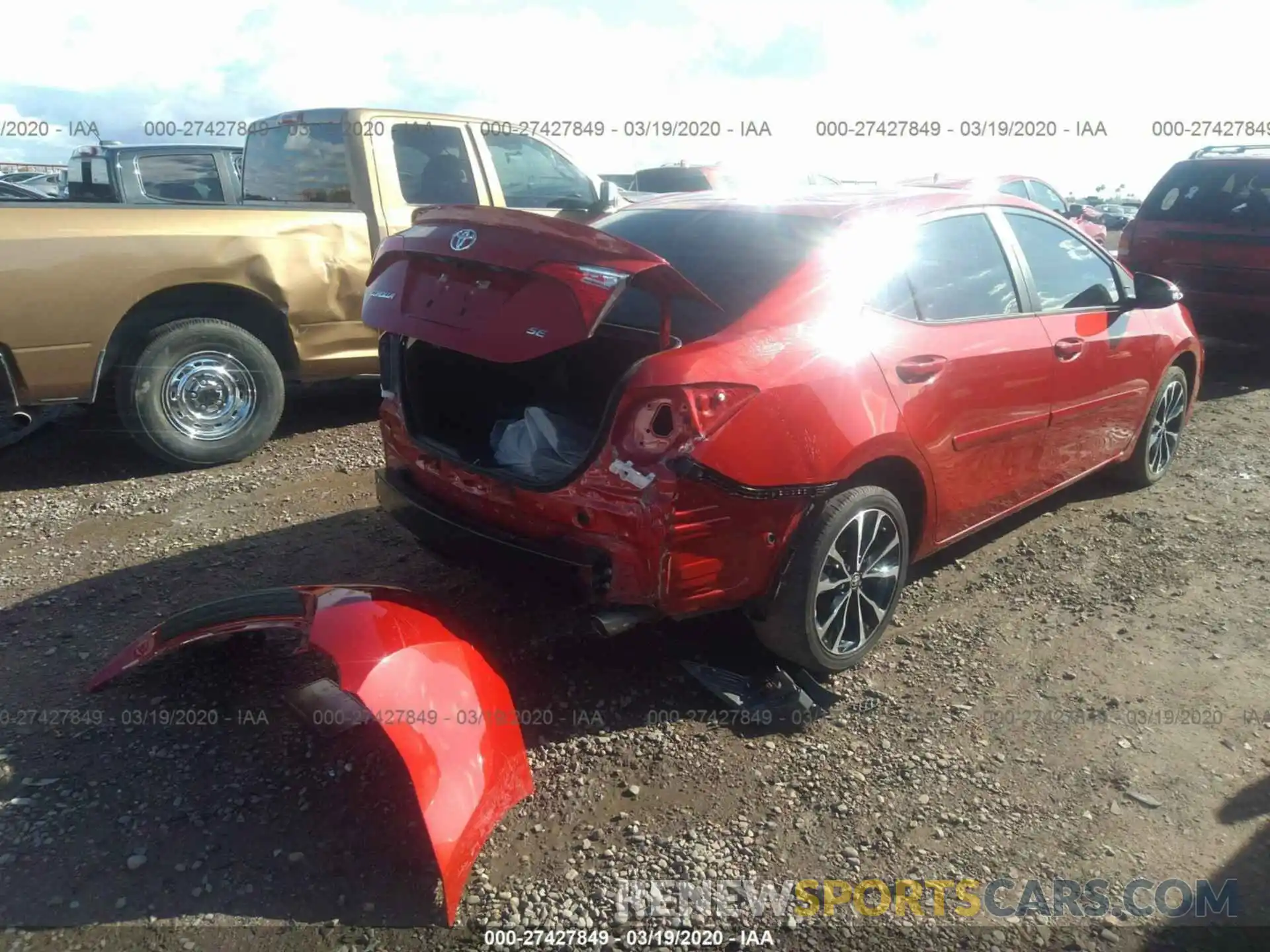 4 Photograph of a damaged car 5YFBURHE7KP876042 TOYOTA COROLLA 2019