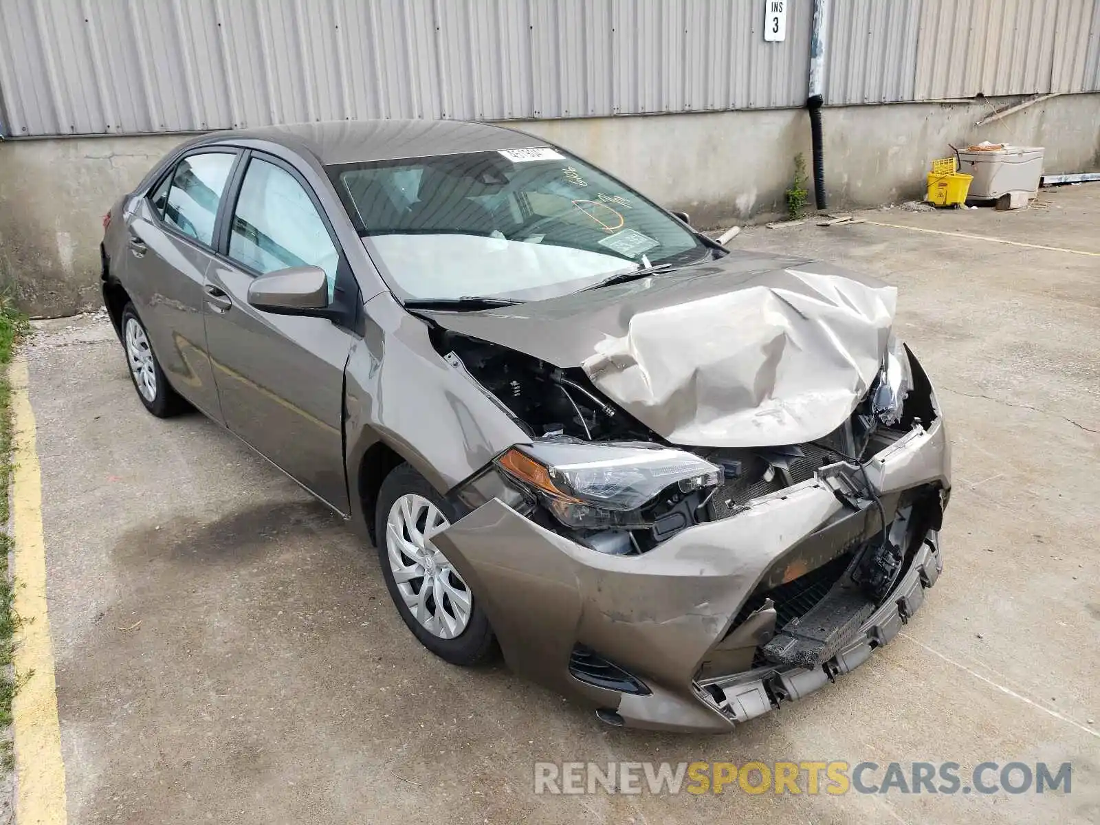 1 Photograph of a damaged car 5YFBURHE7KP876106 TOYOTA COROLLA 2019