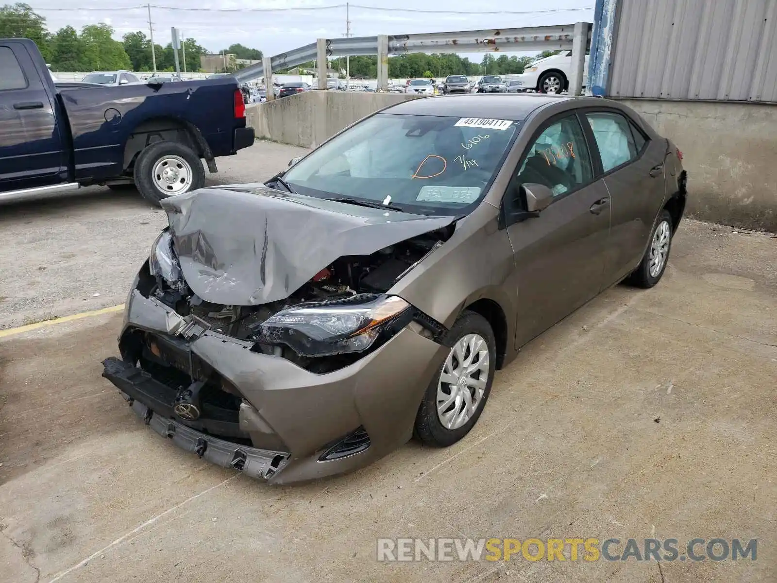 2 Photograph of a damaged car 5YFBURHE7KP876106 TOYOTA COROLLA 2019