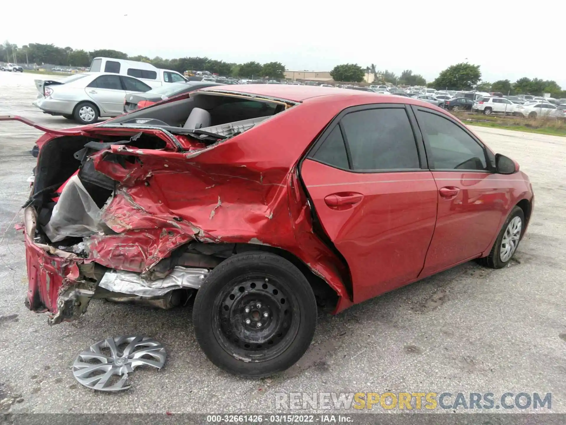 4 Photograph of a damaged car 5YFBURHE7KP876557 TOYOTA COROLLA 2019