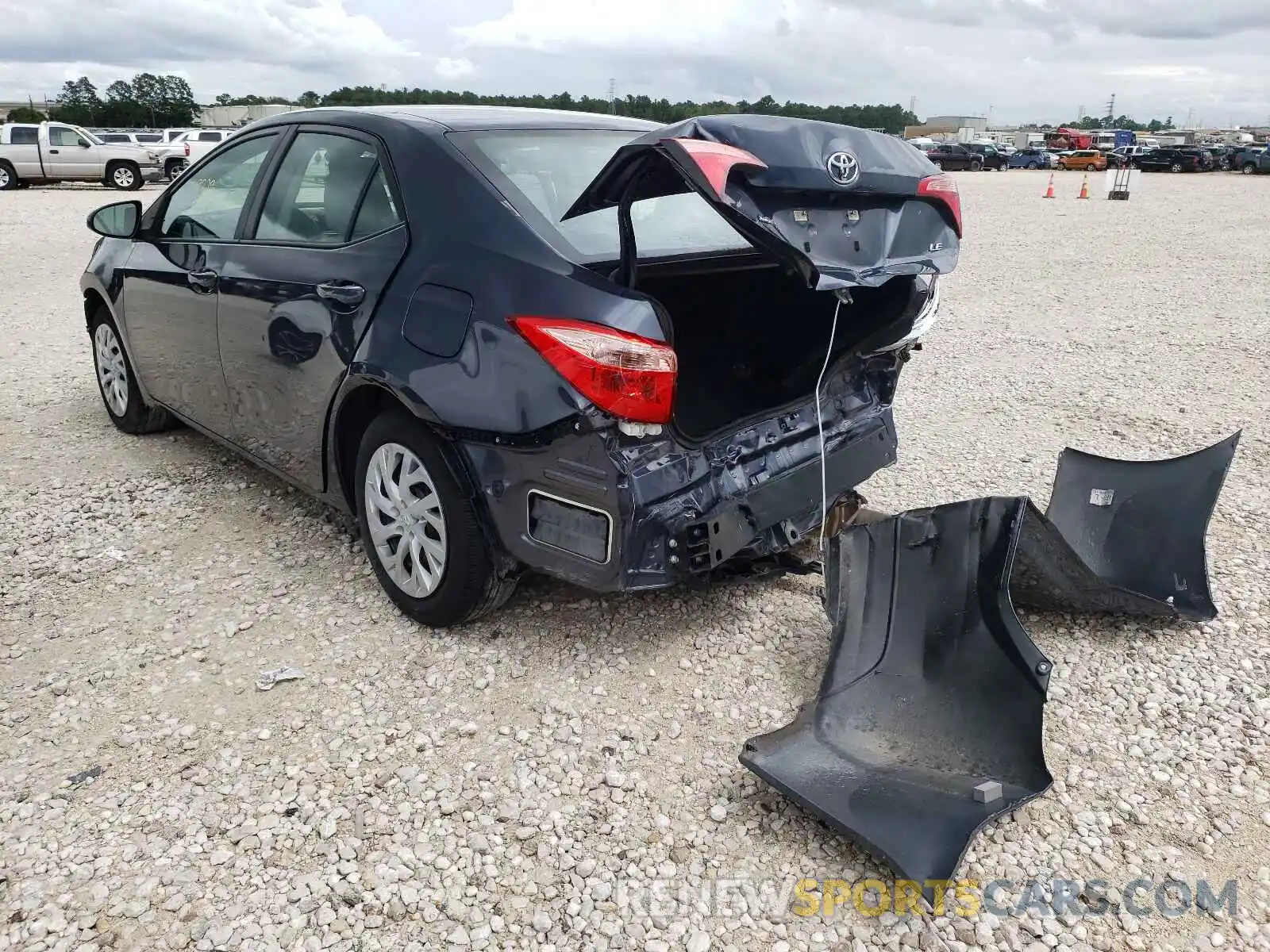 3 Photograph of a damaged car 5YFBURHE7KP877417 TOYOTA COROLLA 2019