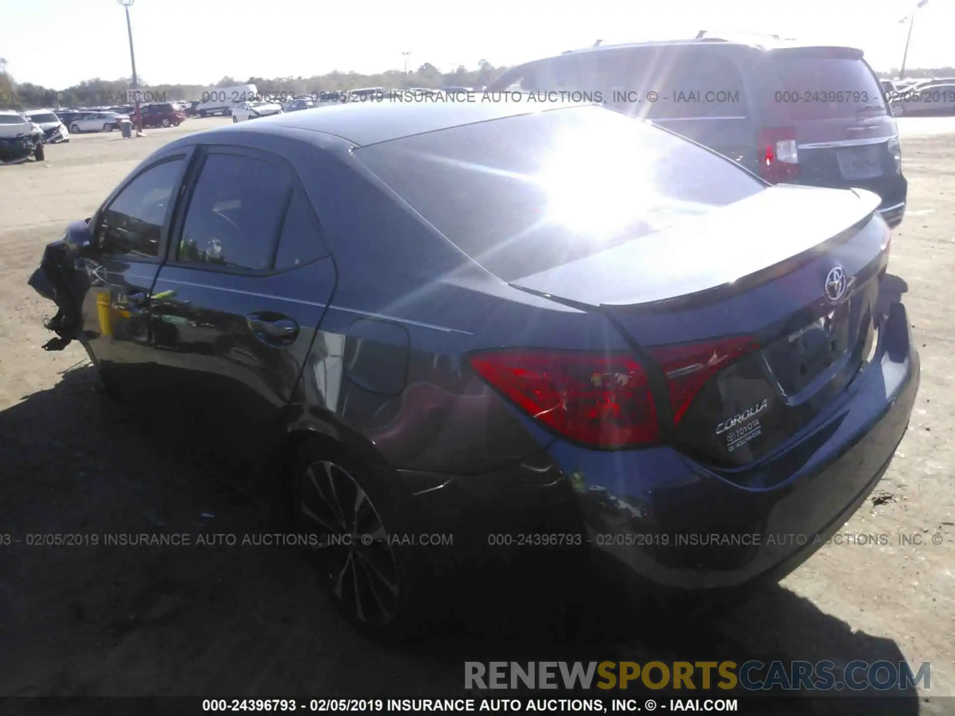 3 Photograph of a damaged car 5YFBURHE7KP879281 TOYOTA COROLLA 2019