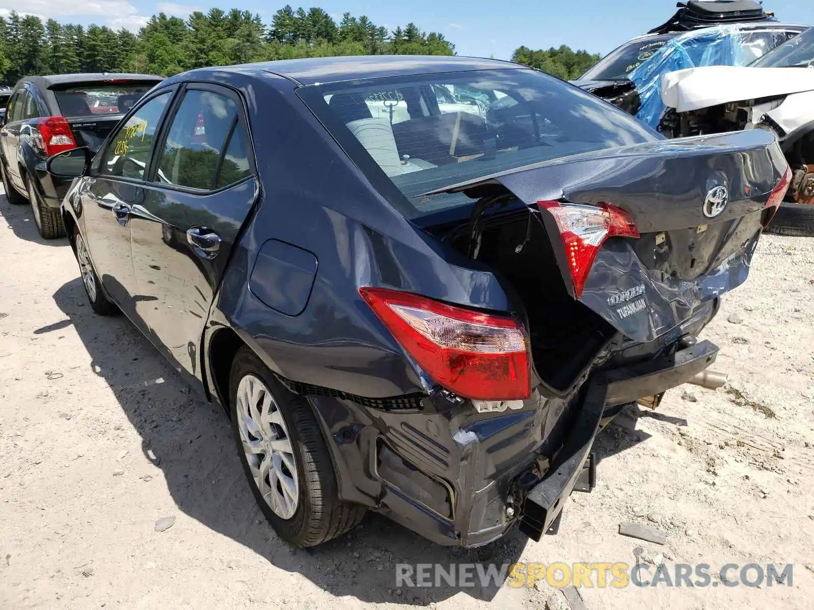 3 Photograph of a damaged car 5YFBURHE7KP879328 TOYOTA COROLLA 2019