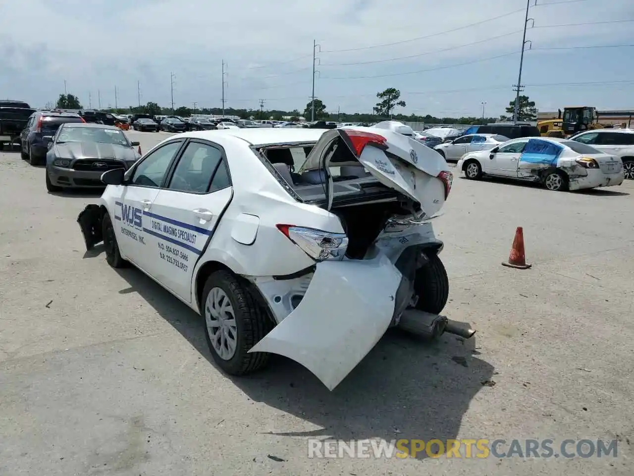 3 Photograph of a damaged car 5YFBURHE7KP881466 TOYOTA COROLLA 2019