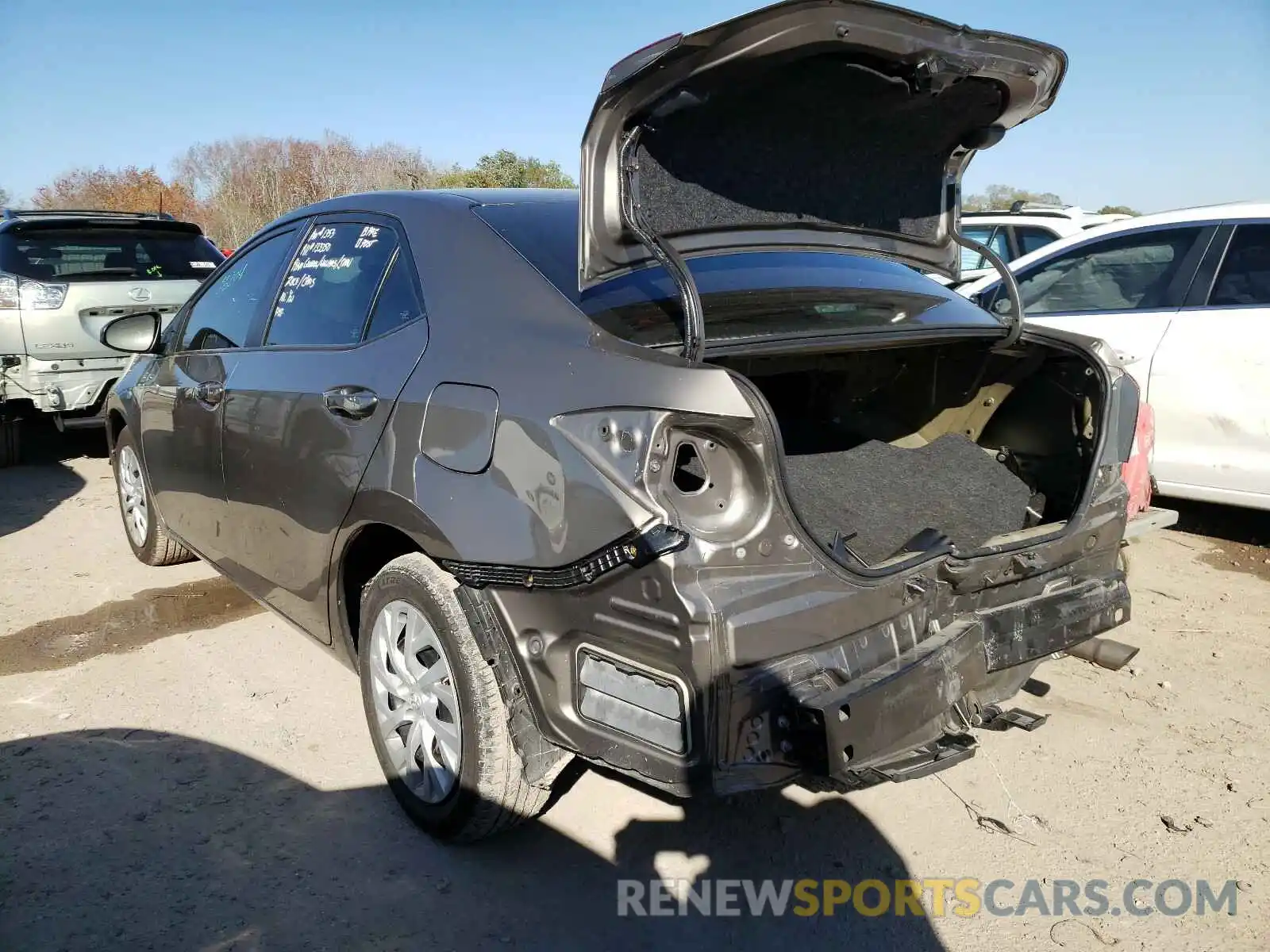 3 Photograph of a damaged car 5YFBURHE7KP881774 TOYOTA COROLLA 2019