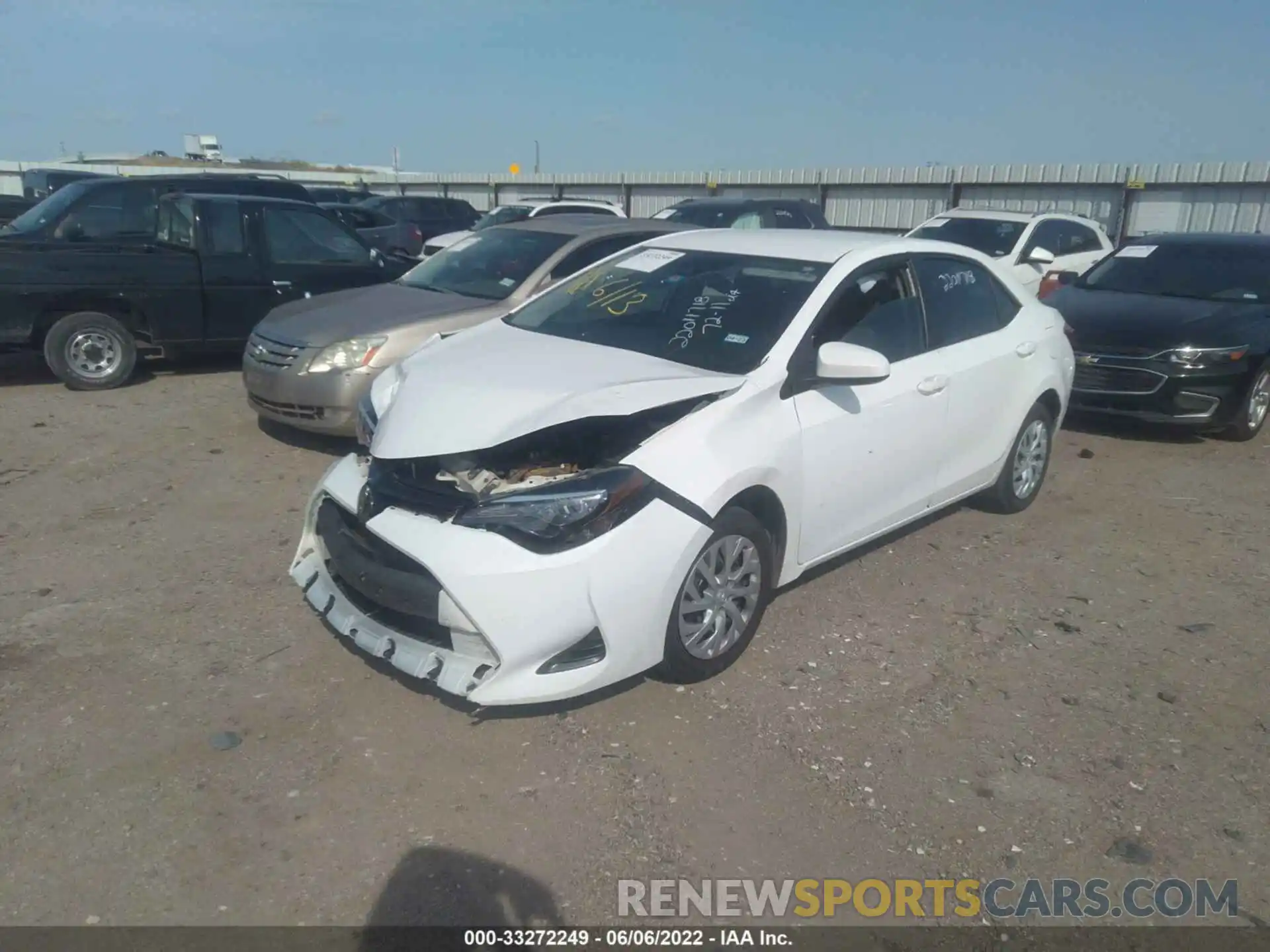 2 Фотография поврежденного автомобиля 5YFBURHE7KP882049 TOYOTA COROLLA 2019