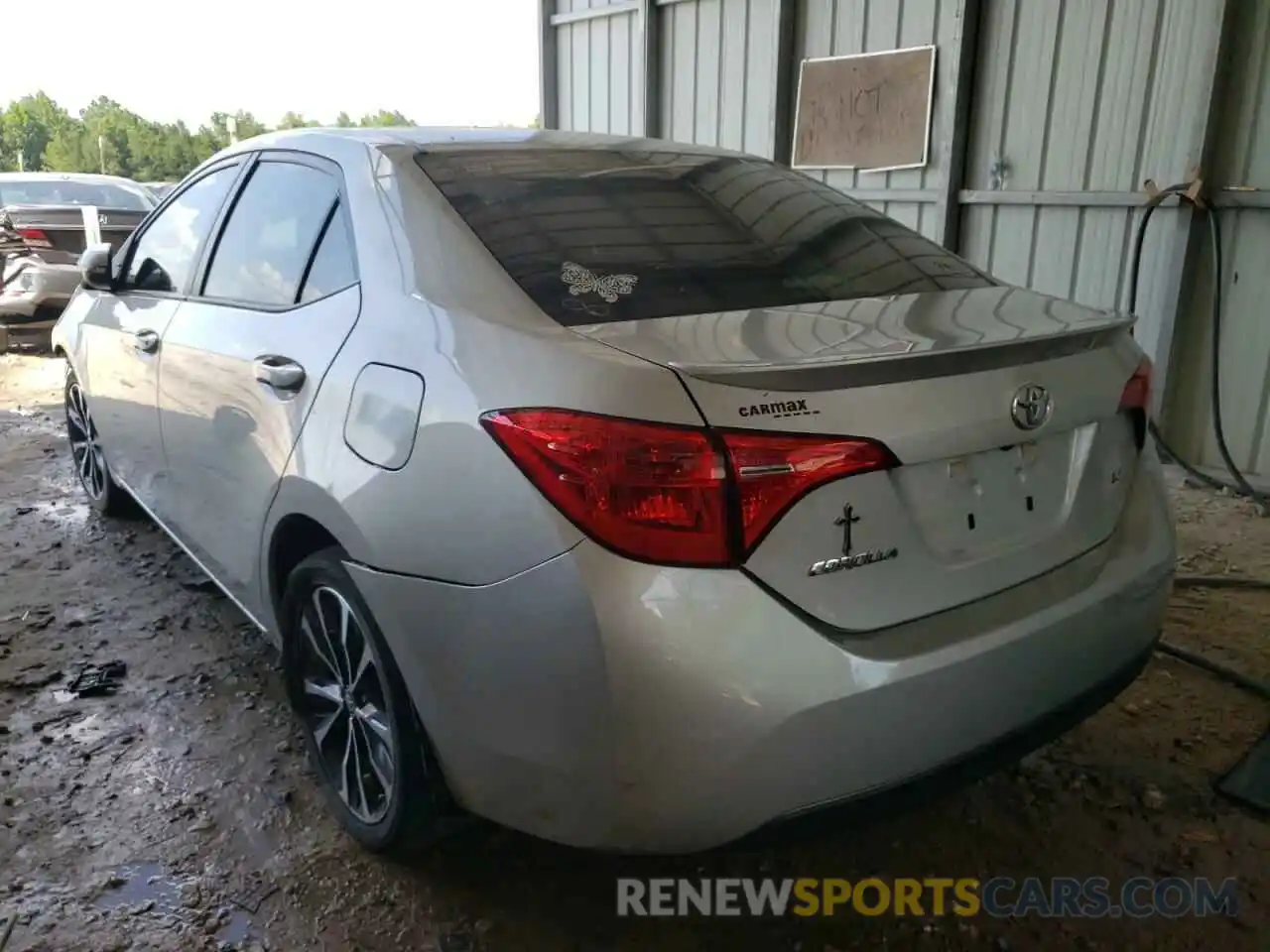 3 Photograph of a damaged car 5YFBURHE7KP882424 TOYOTA COROLLA 2019