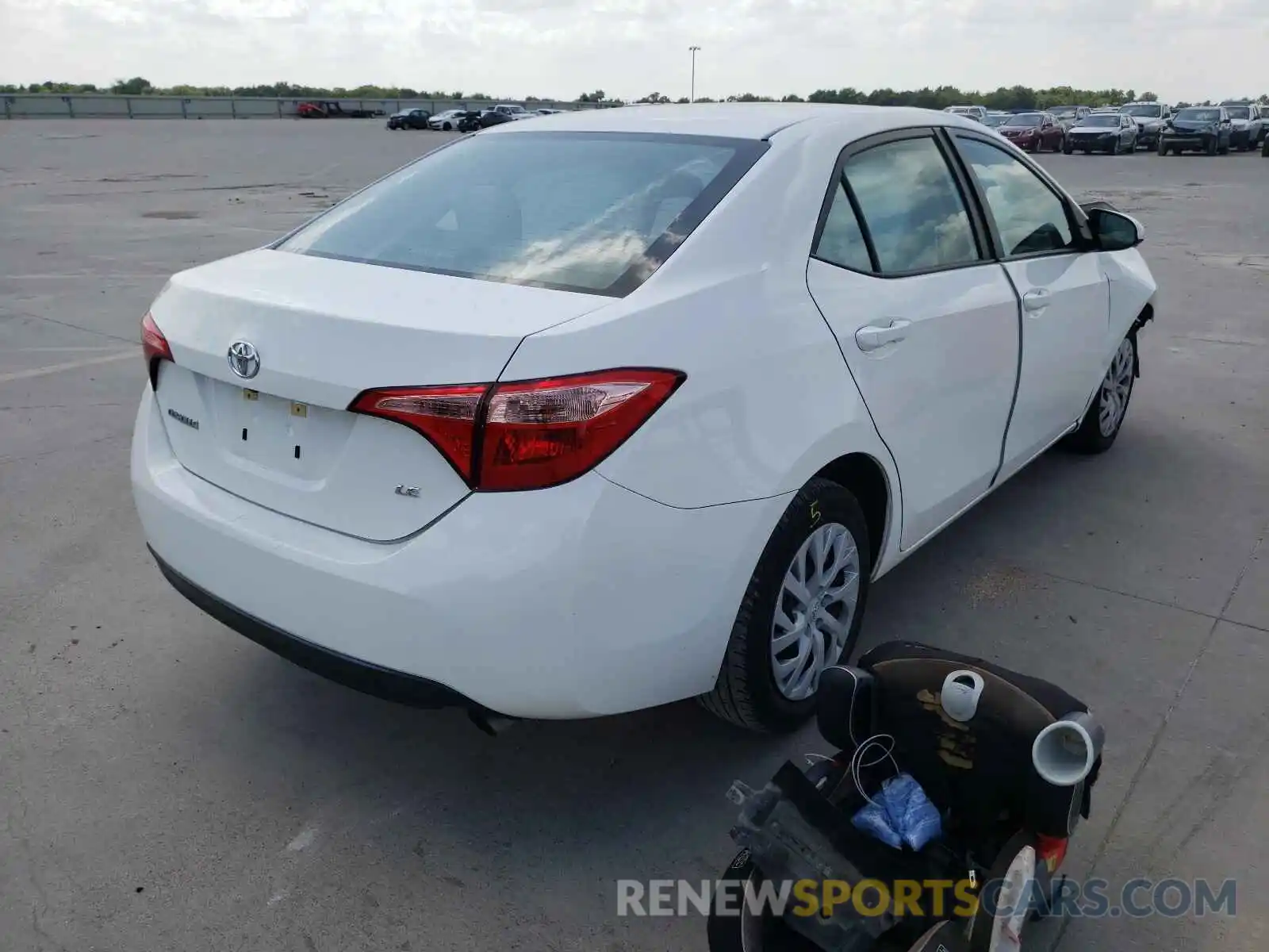 4 Photograph of a damaged car 5YFBURHE7KP882455 TOYOTA COROLLA 2019