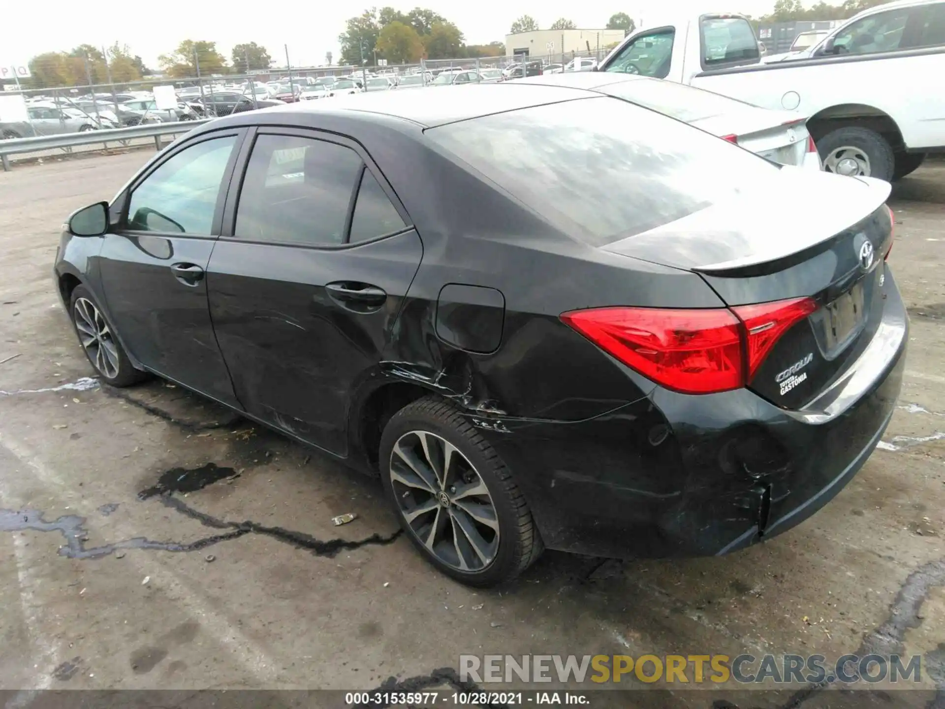 3 Photograph of a damaged car 5YFBURHE7KP883377 TOYOTA COROLLA 2019