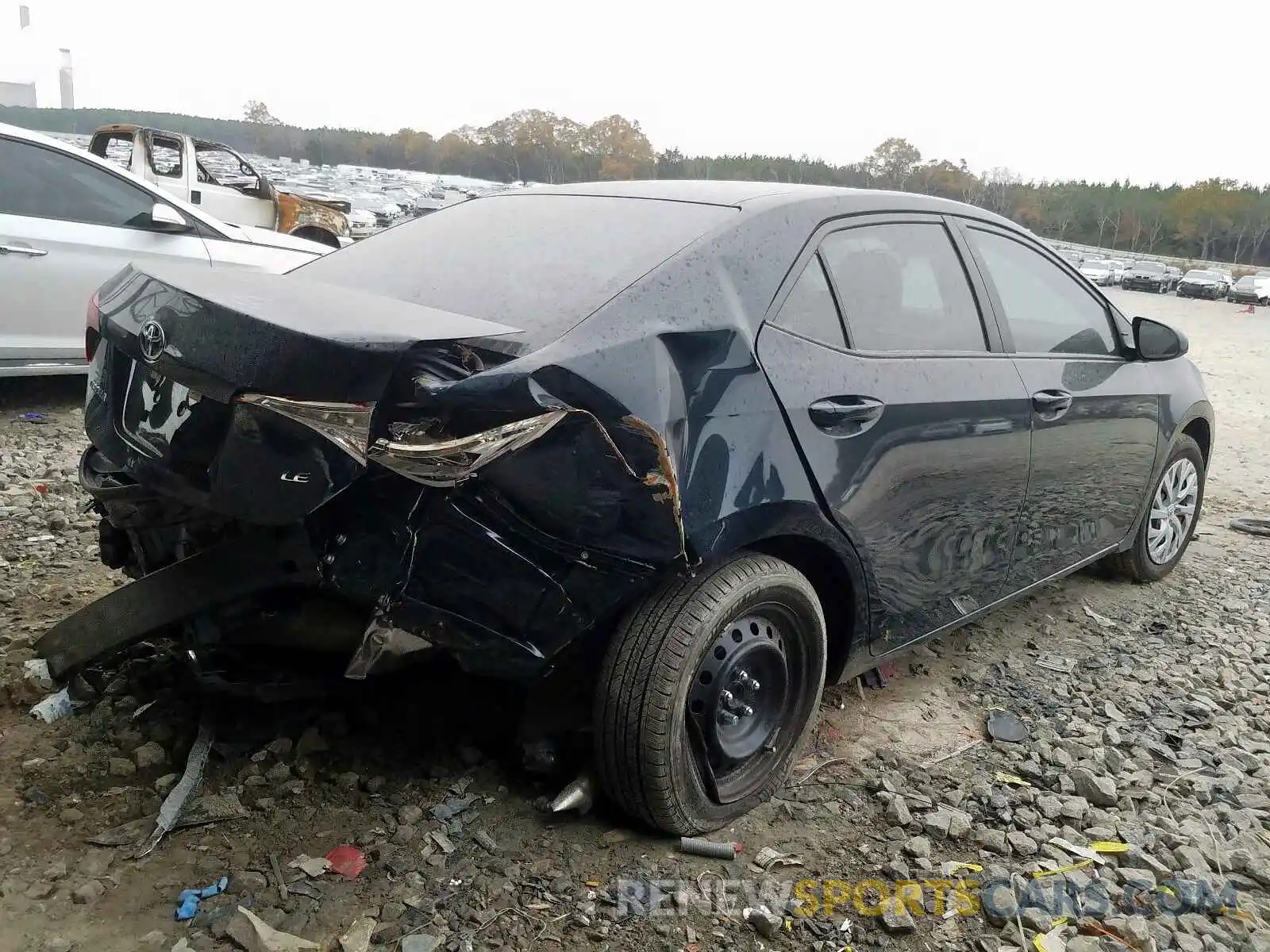 4 Photograph of a damaged car 5YFBURHE7KP884514 TOYOTA COROLLA 2019