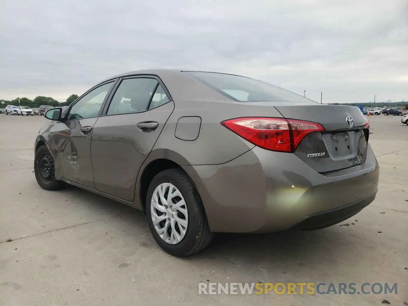 3 Photograph of a damaged car 5YFBURHE7KP884934 TOYOTA COROLLA 2019