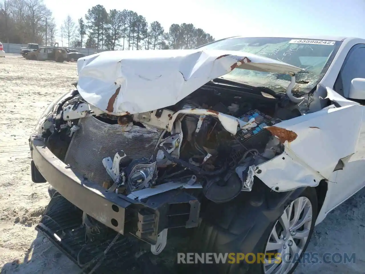 9 Photograph of a damaged car 5YFBURHE7KP885193 TOYOTA COROLLA 2019