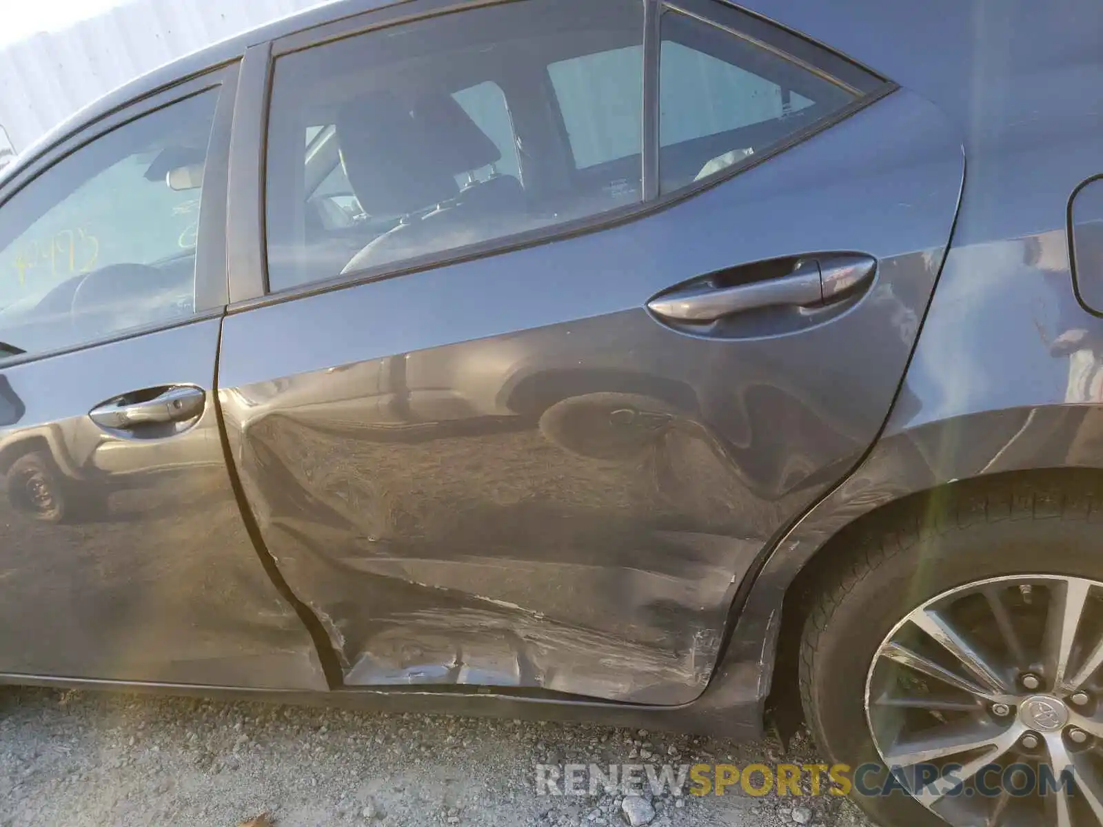 9 Photograph of a damaged car 5YFBURHE7KP885257 TOYOTA COROLLA 2019